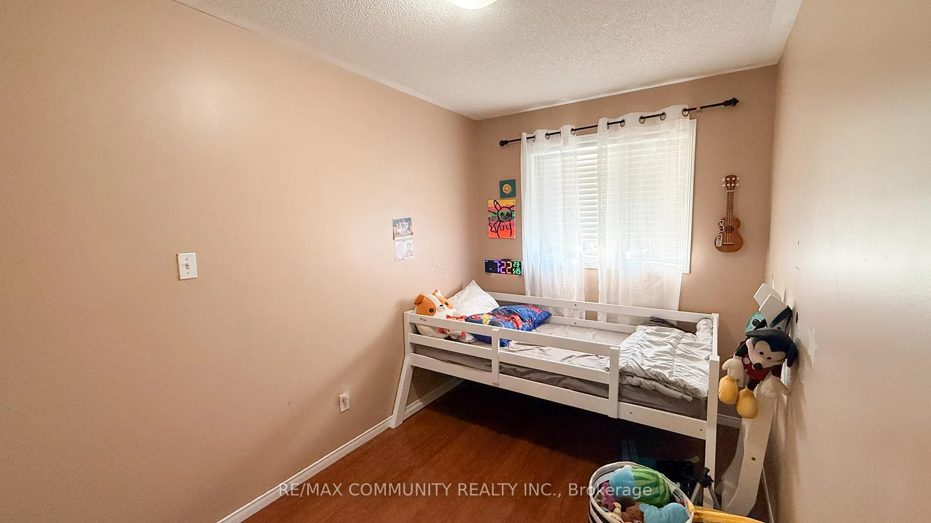 Photo 8 of 66 Mcgonigal Lane, Ajax, Central — HOMEH