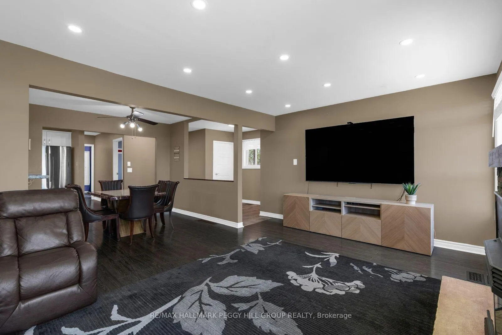 Photo 3 of 865 John Street, Innisfil, Churchill — HOMEH