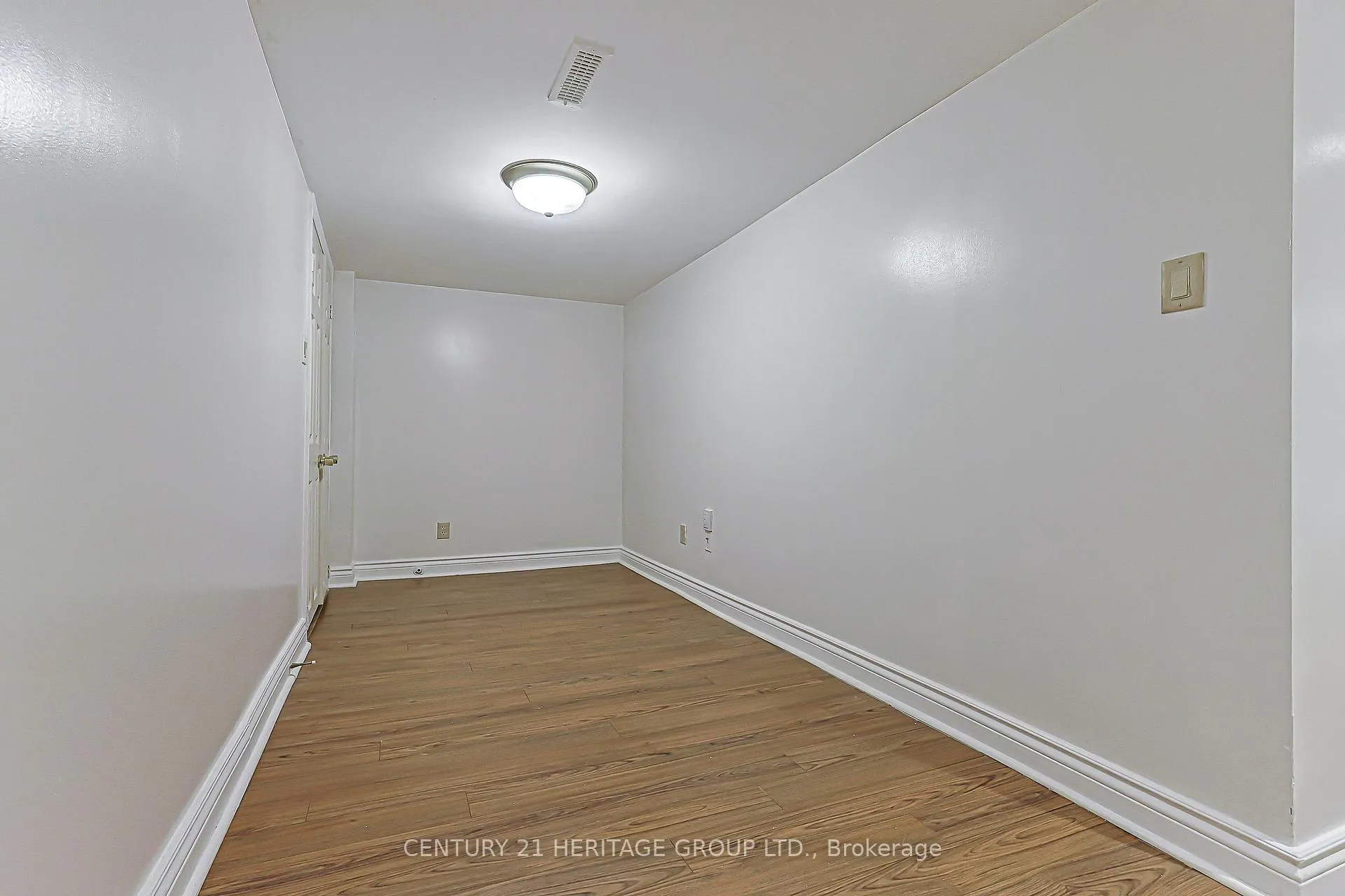 Photo 16 of 385 Maria Antonia Road, Vaughan, Vellore Village — HOMEH