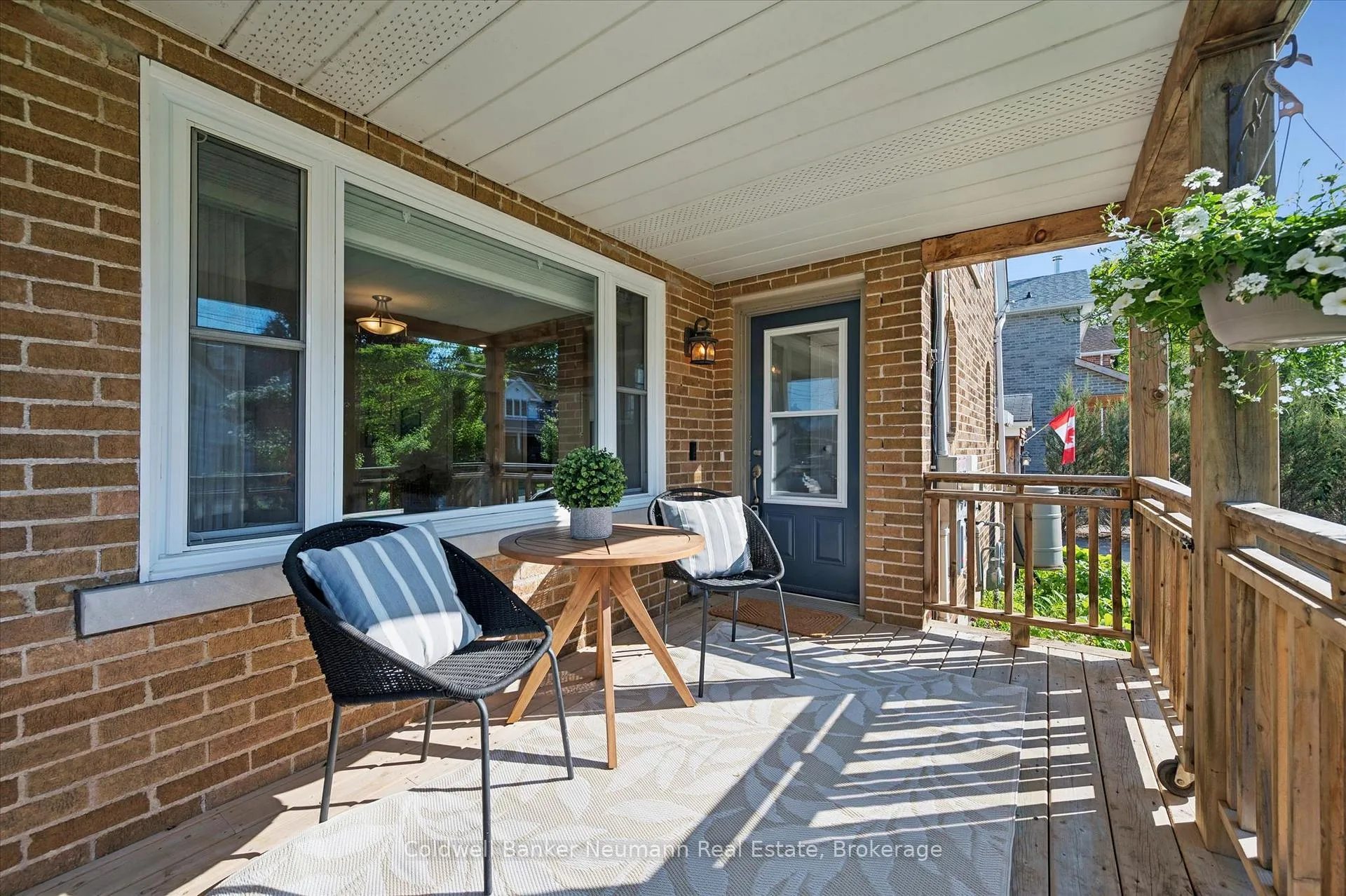 Photo 5 of 169 Palmer Street, Guelph, St. George's — HOMEH