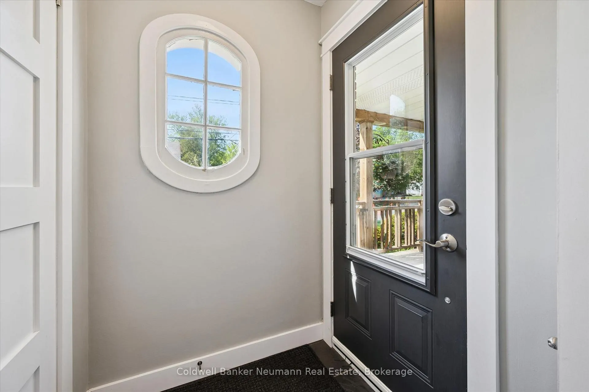 Photo 6 of 169 Palmer Street, Guelph, St. George's — HOMEH
