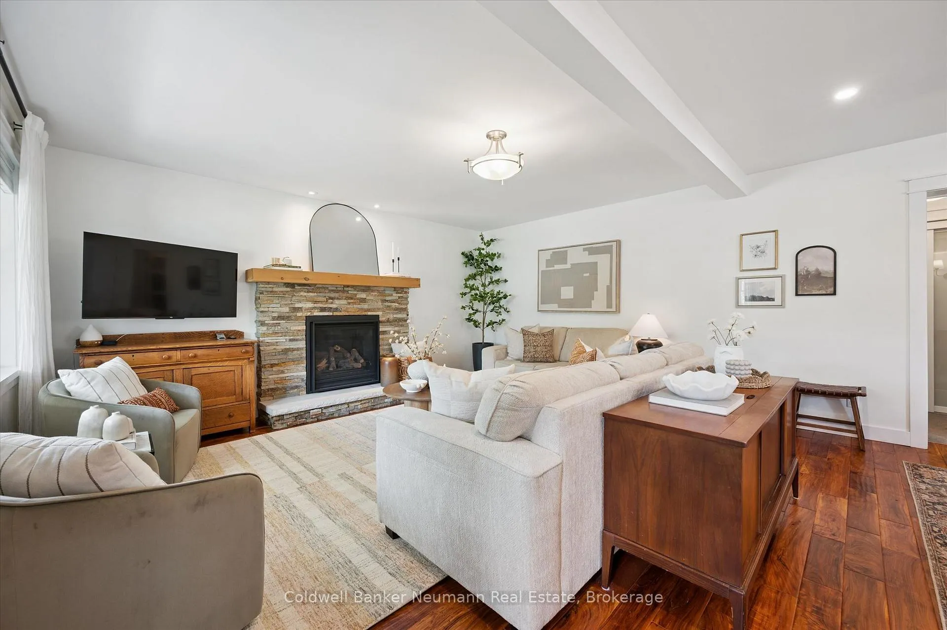 Photo 7 of 169 Palmer Street, Guelph, St. George's — HOMEH