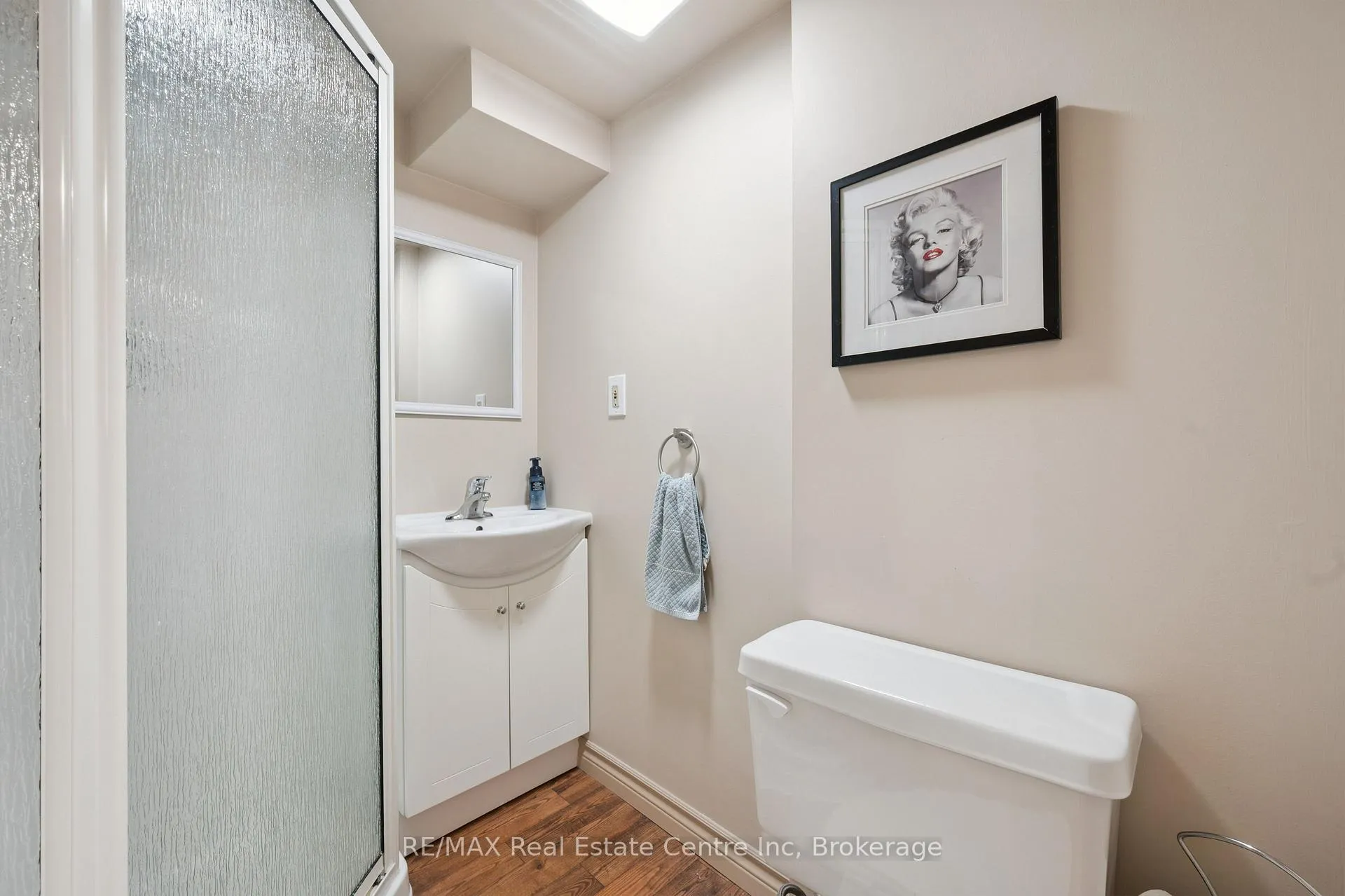 Photo 32 of 8 Harcourt Drive, Guelph, Dovercliffe Park/Old University — HOMEH