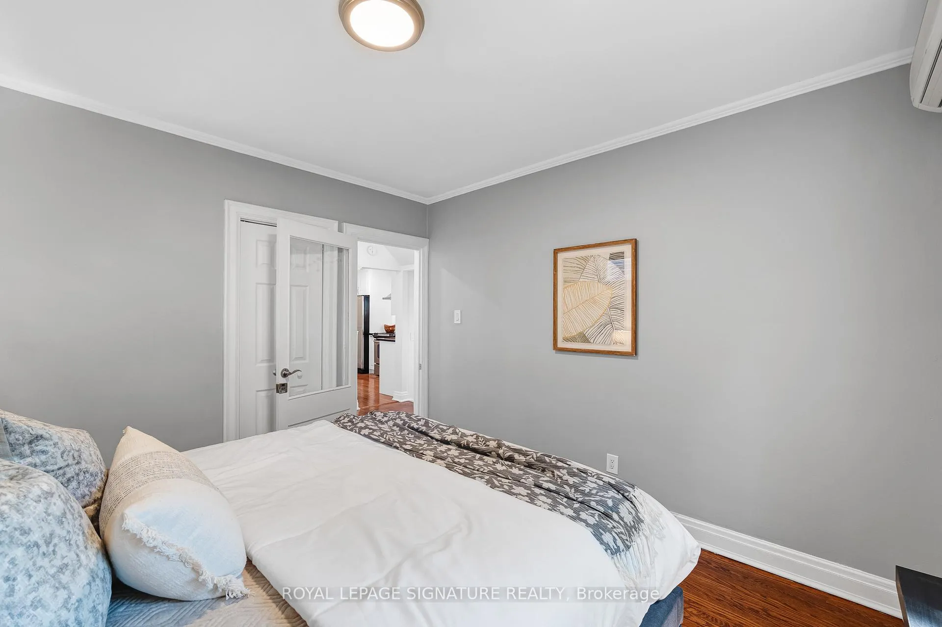 Photo 15 of 41 Southvale Drive, Toronto, Leaside — HOMEH