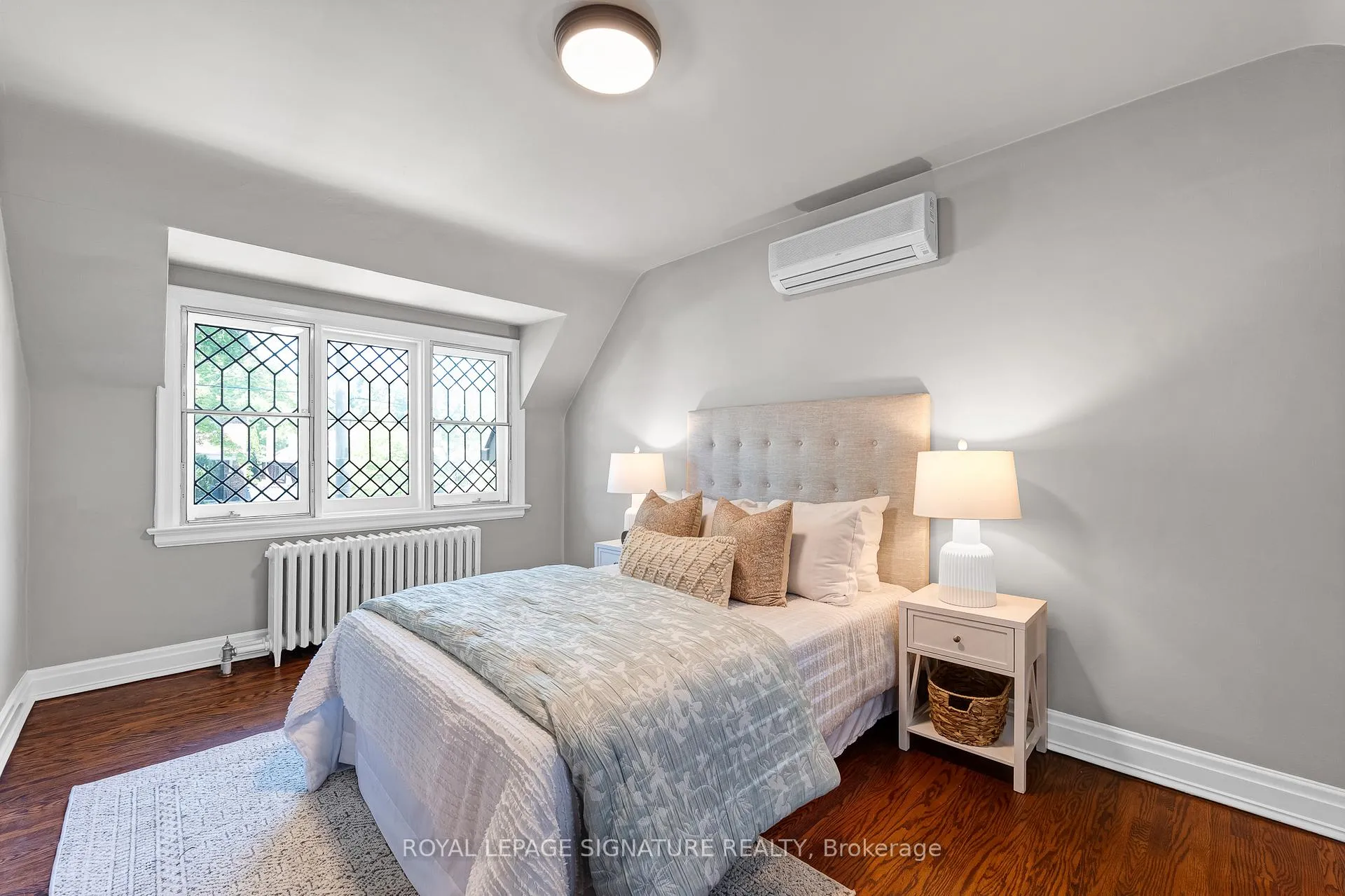 Photo 18 of 41 Southvale Drive, Toronto, Leaside — HOMEH