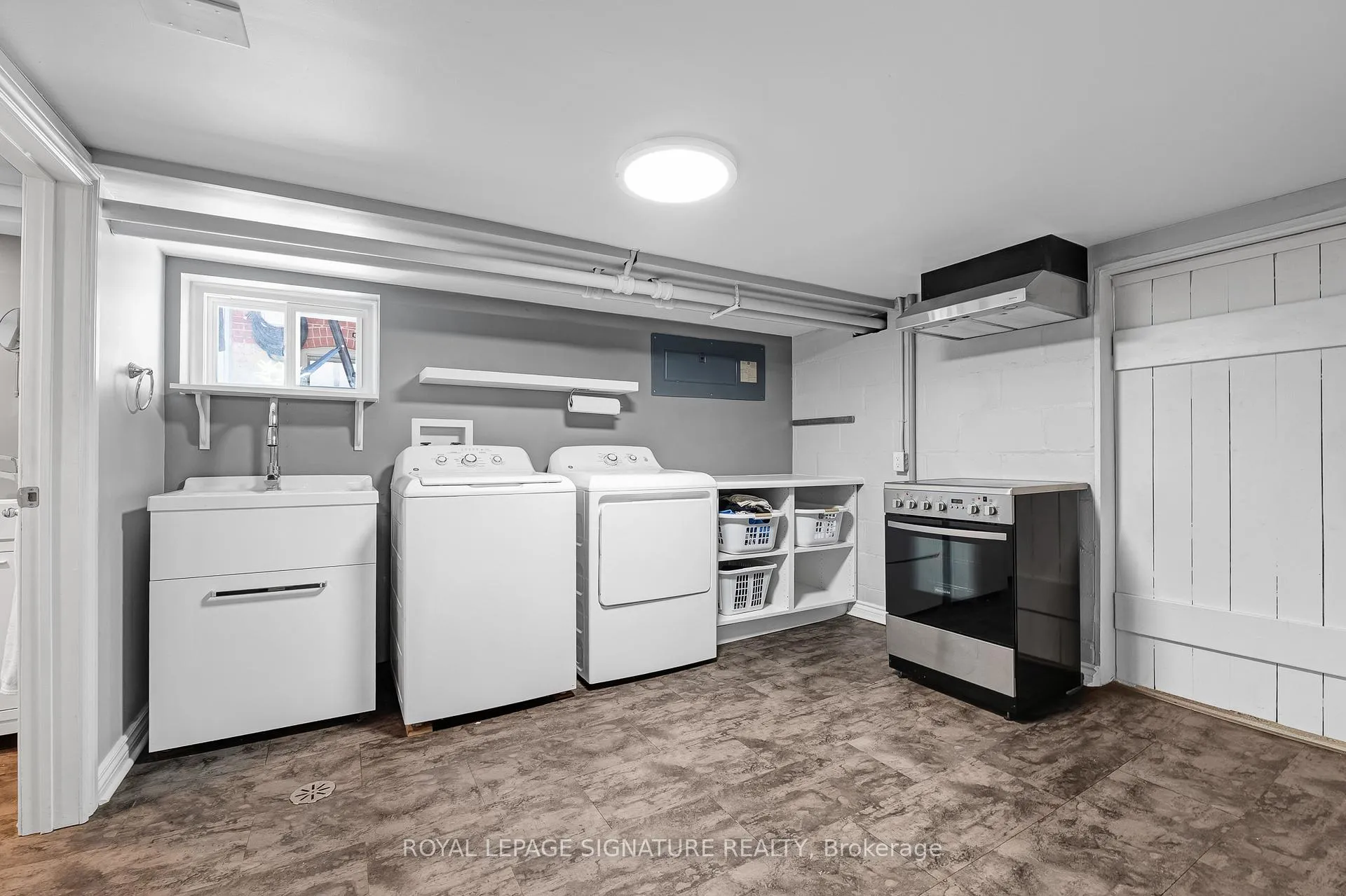 Photo 28 of 41 Southvale Drive, Toronto, Leaside — HOMEH