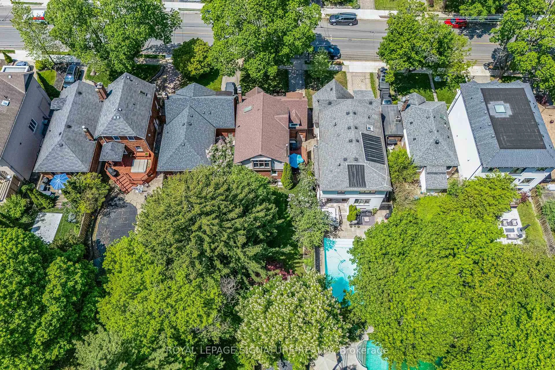 Photo 30 of 41 Southvale Drive, Toronto, Leaside — HOMEH