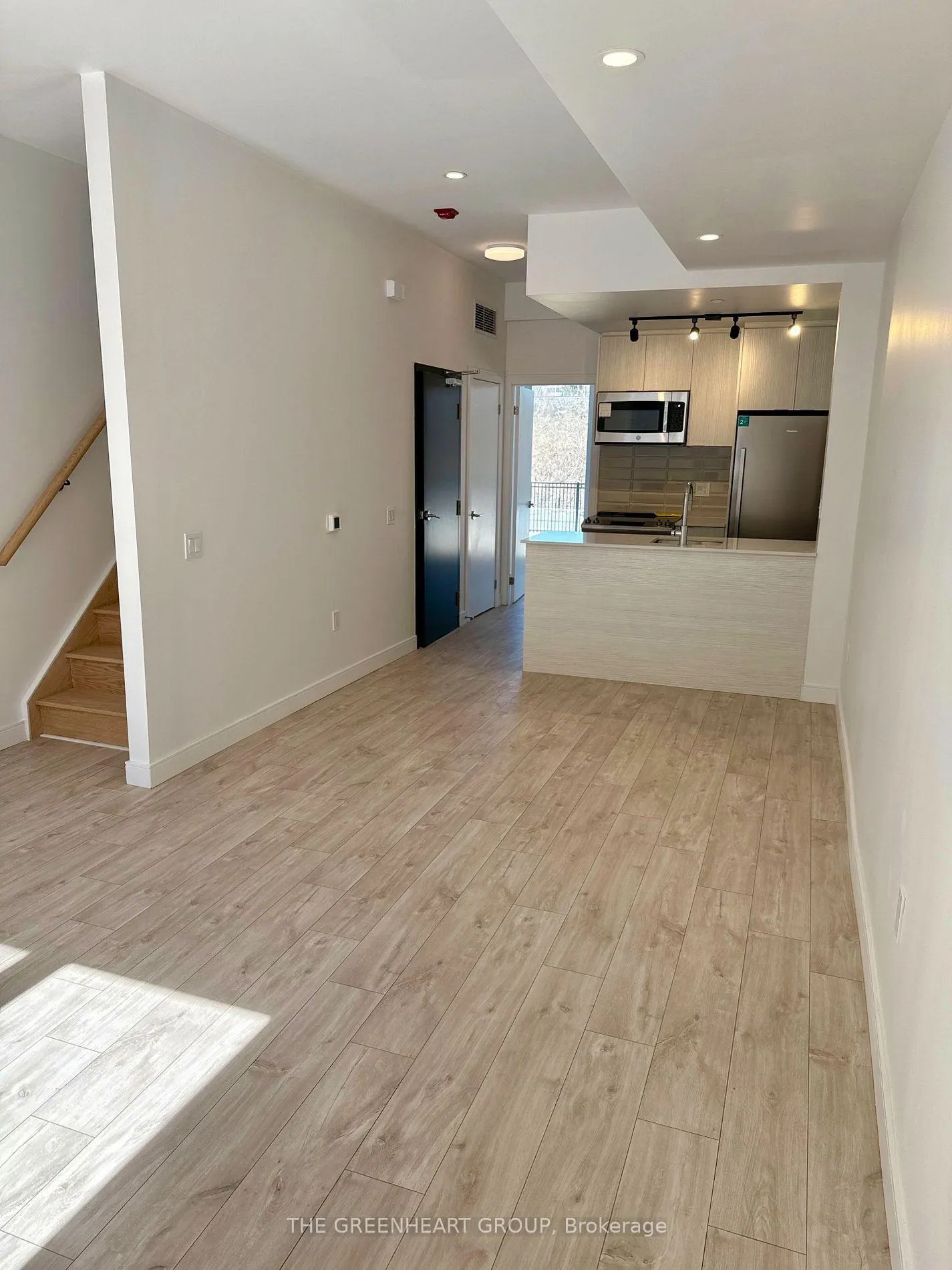Photo 11 of Unit 7, 176 Clonmore Drive, Scarborough, Birchcliffe-Cliffside — HOMEH