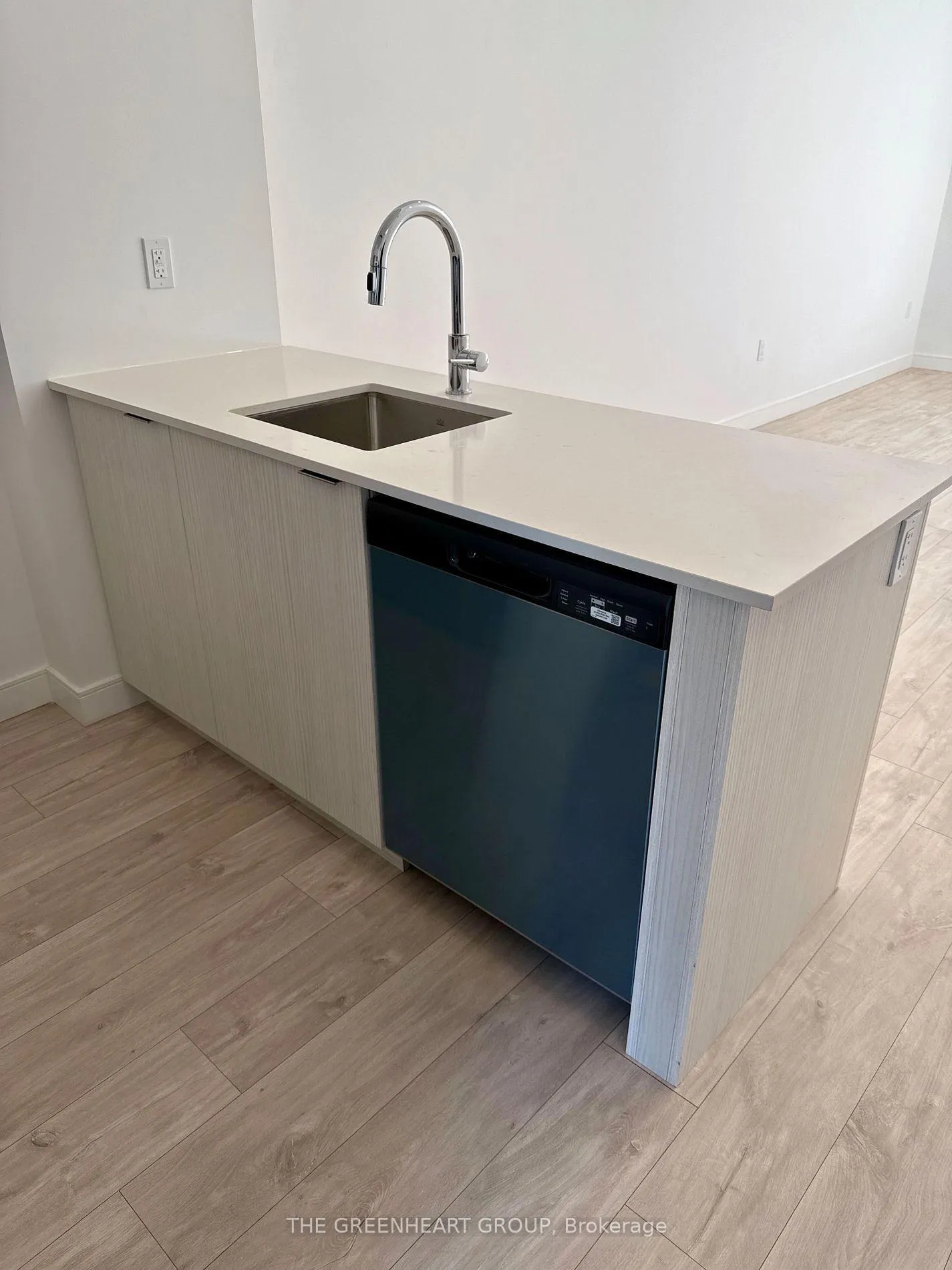Photo 18 of Unit 7, 176 Clonmore Drive, Scarborough, Birchcliffe-Cliffside — HOMEH