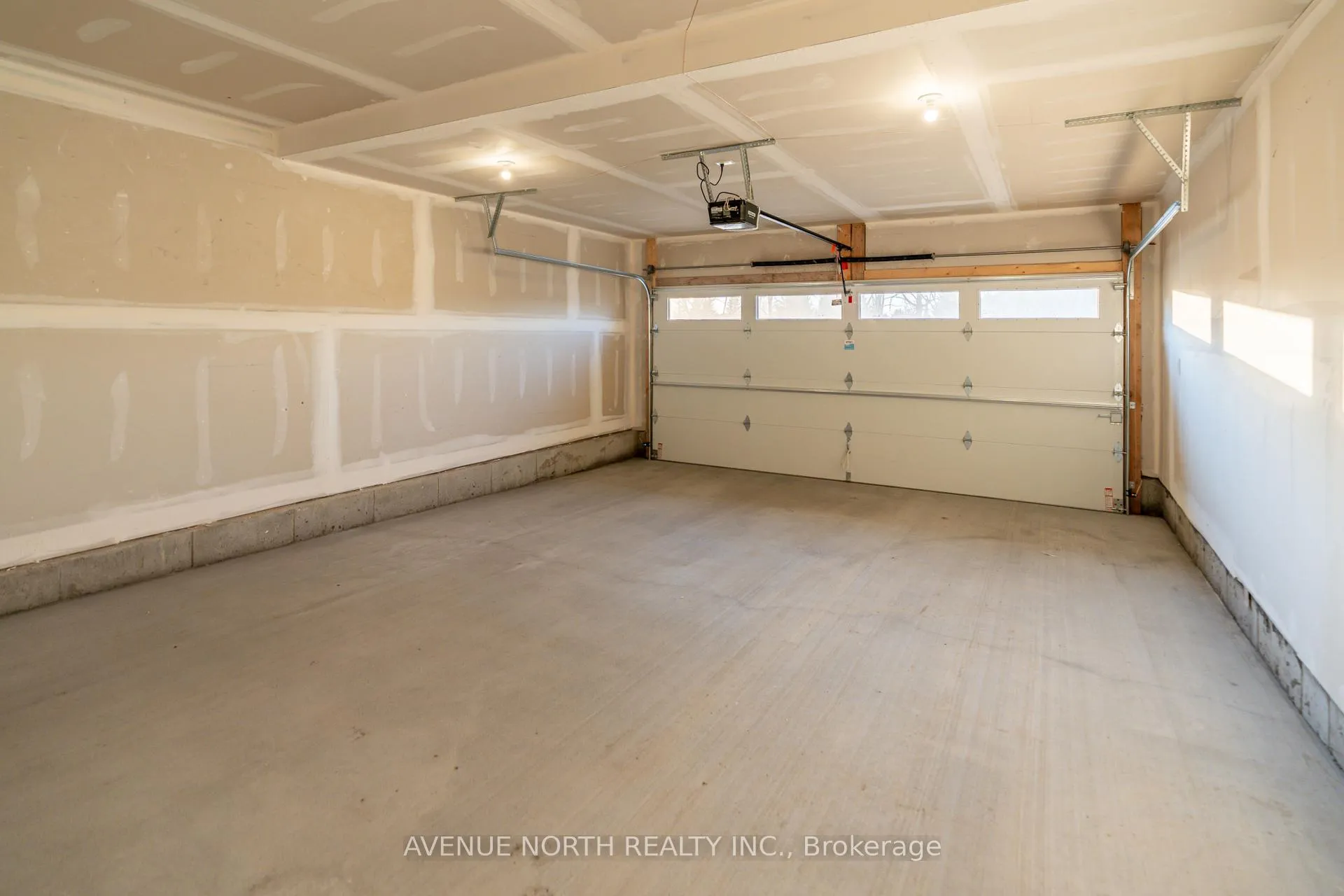 Photo 49 of 1729 Rotterdam Circle, Ottawa, Kanata - Rural Kanata (Central) — HOMEH