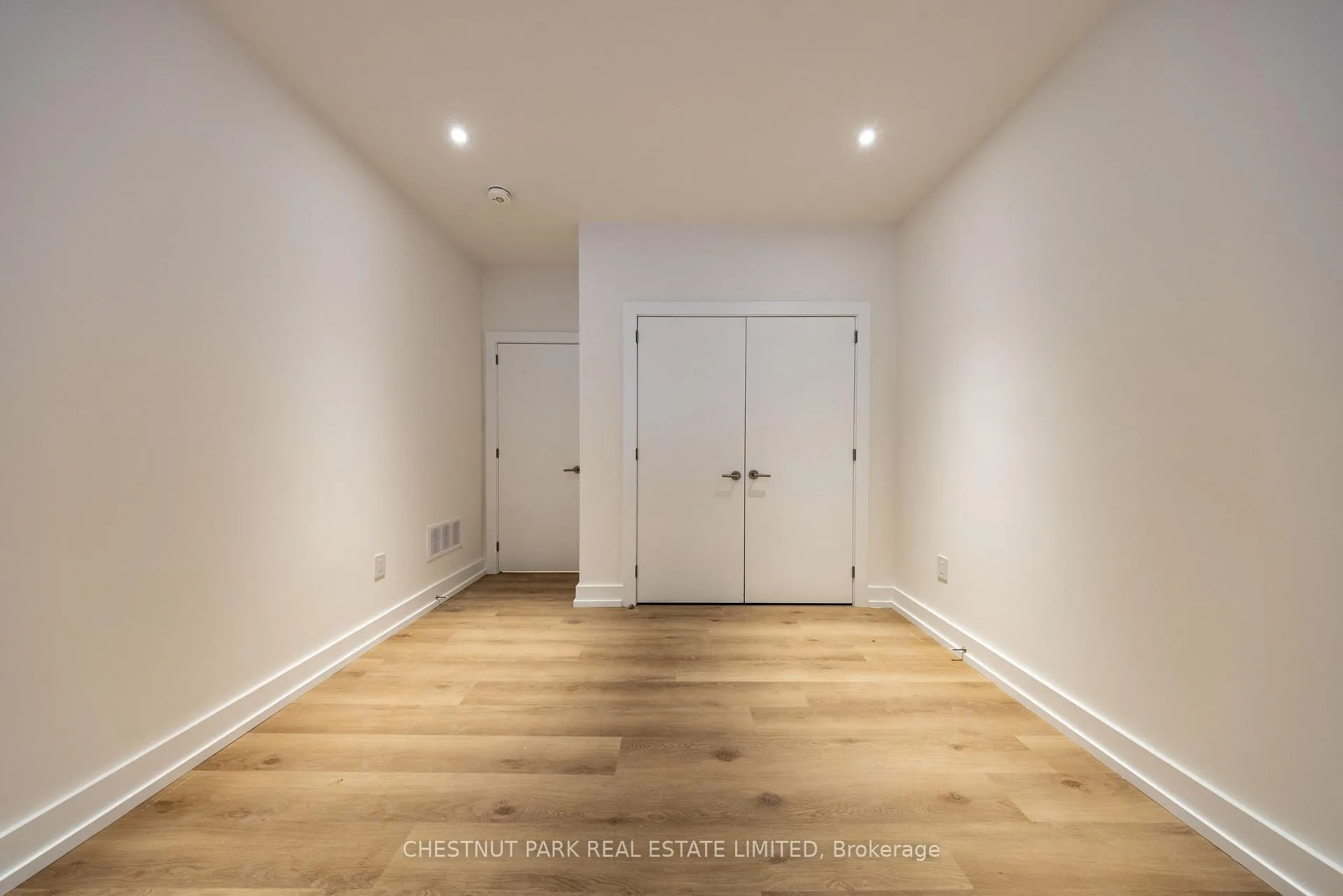 Photo 4 of Unit A, 29 Hatherley Road, Toronto, Caledonia-Fairbank — HOMEH