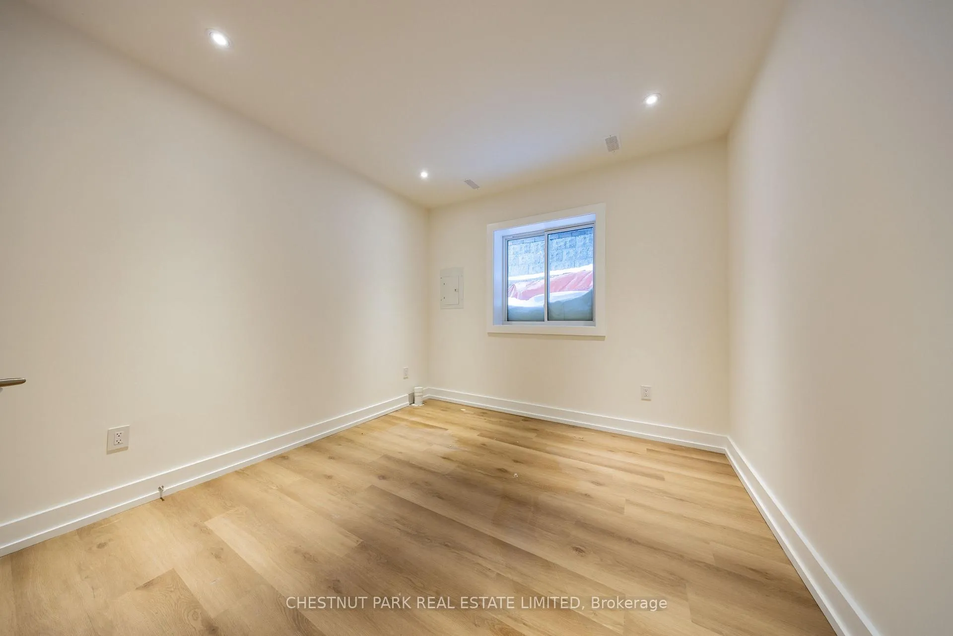 Photo 6 of Unit A, 29 Hatherley Road, Toronto, Caledonia-Fairbank — HOMEH