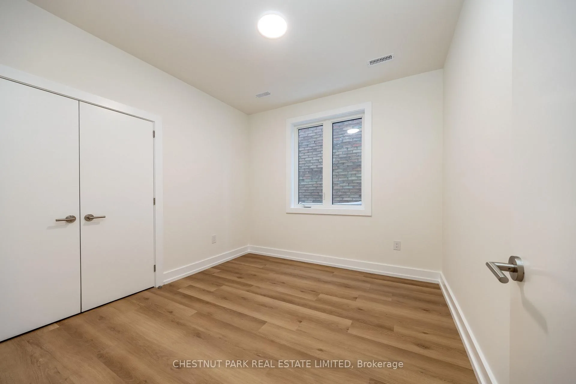 Photo 4 of Unit B, 29 Hatherley Road, Toronto, Caledonia-Fairbank — HOMEH