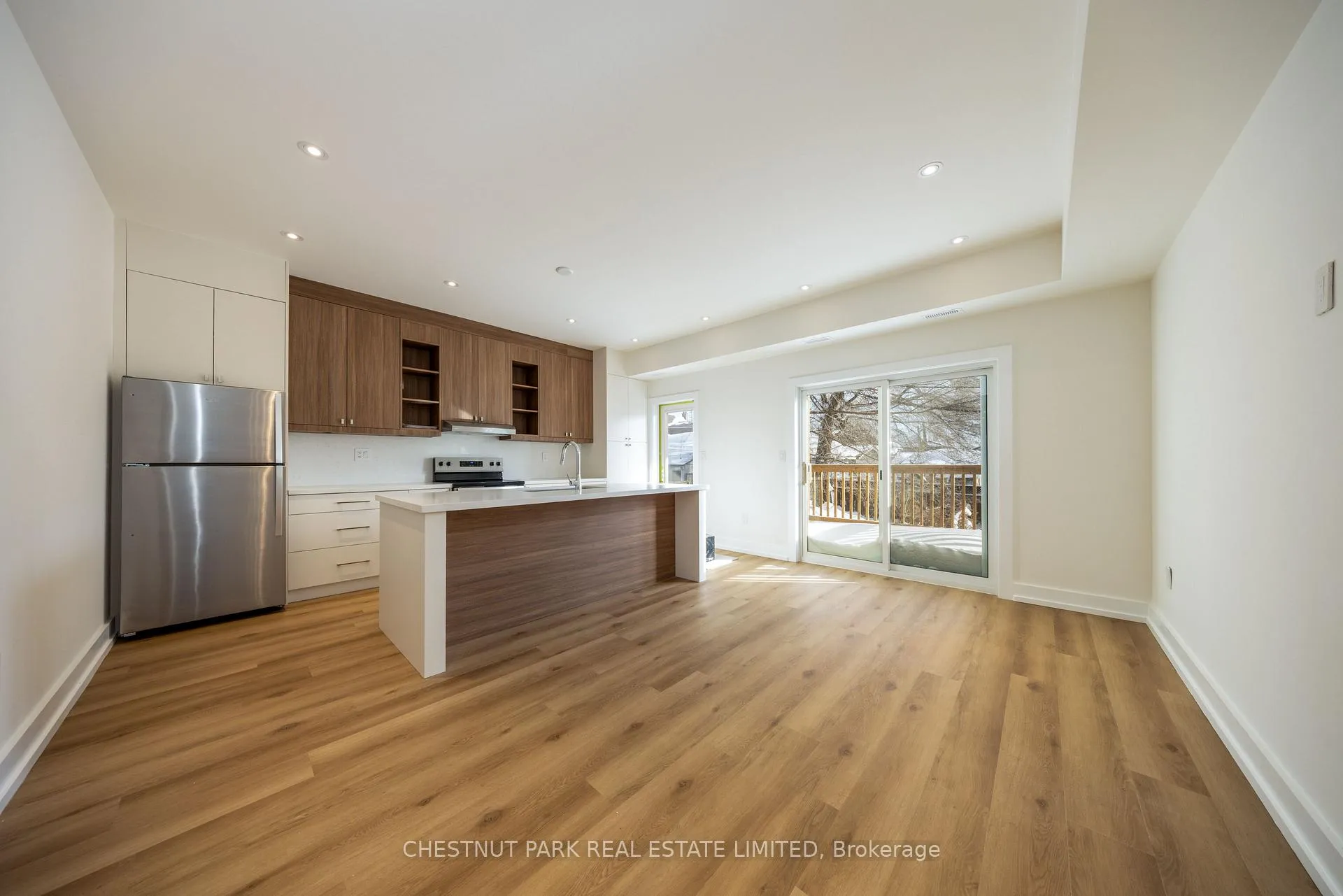 Photo 11 of Unit B, 29 Hatherley Road, Toronto, Caledonia-Fairbank — HOMEH