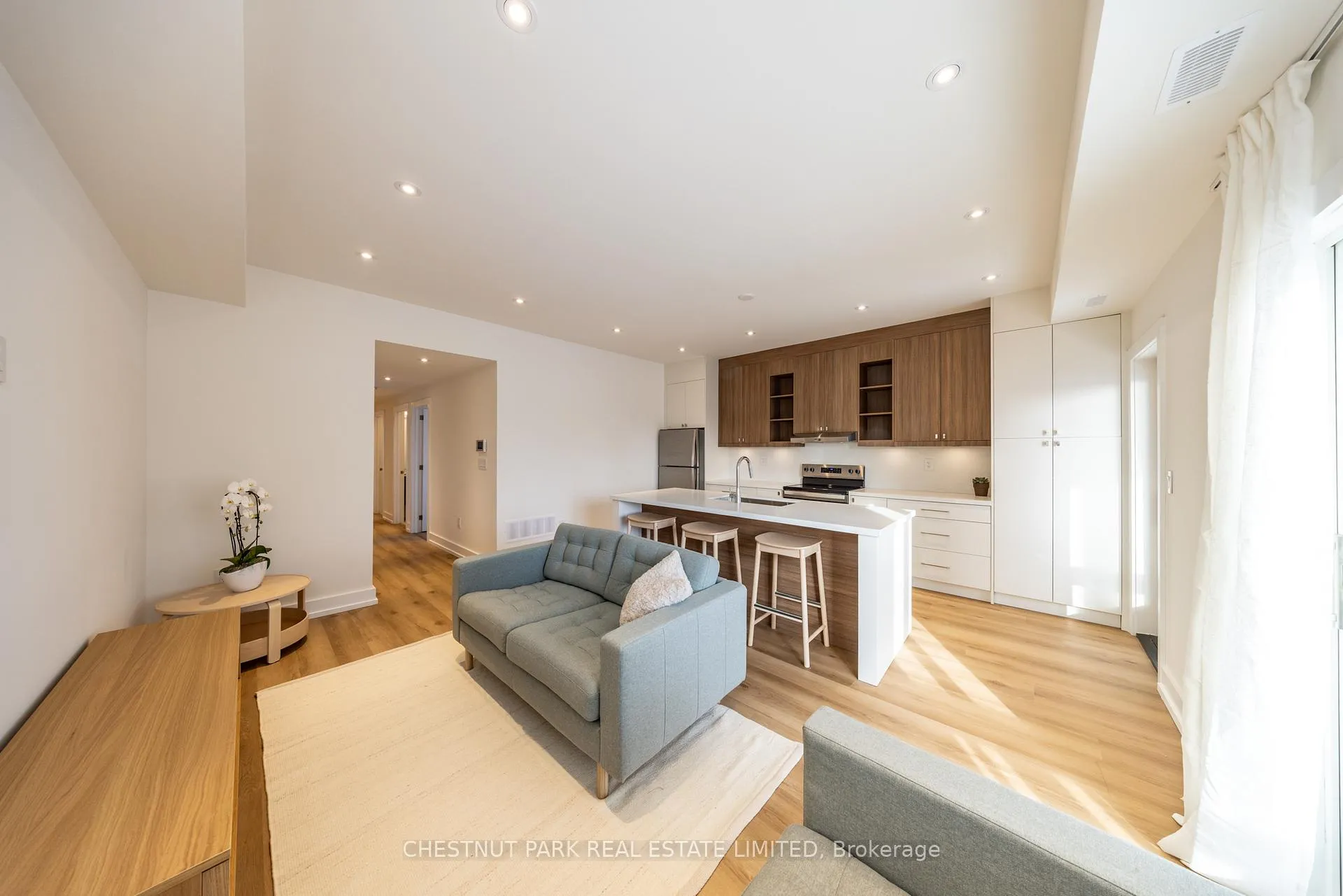 Photo 22 of Unit B, 29 Hatherley Road, Toronto, Caledonia-Fairbank — HOMEH