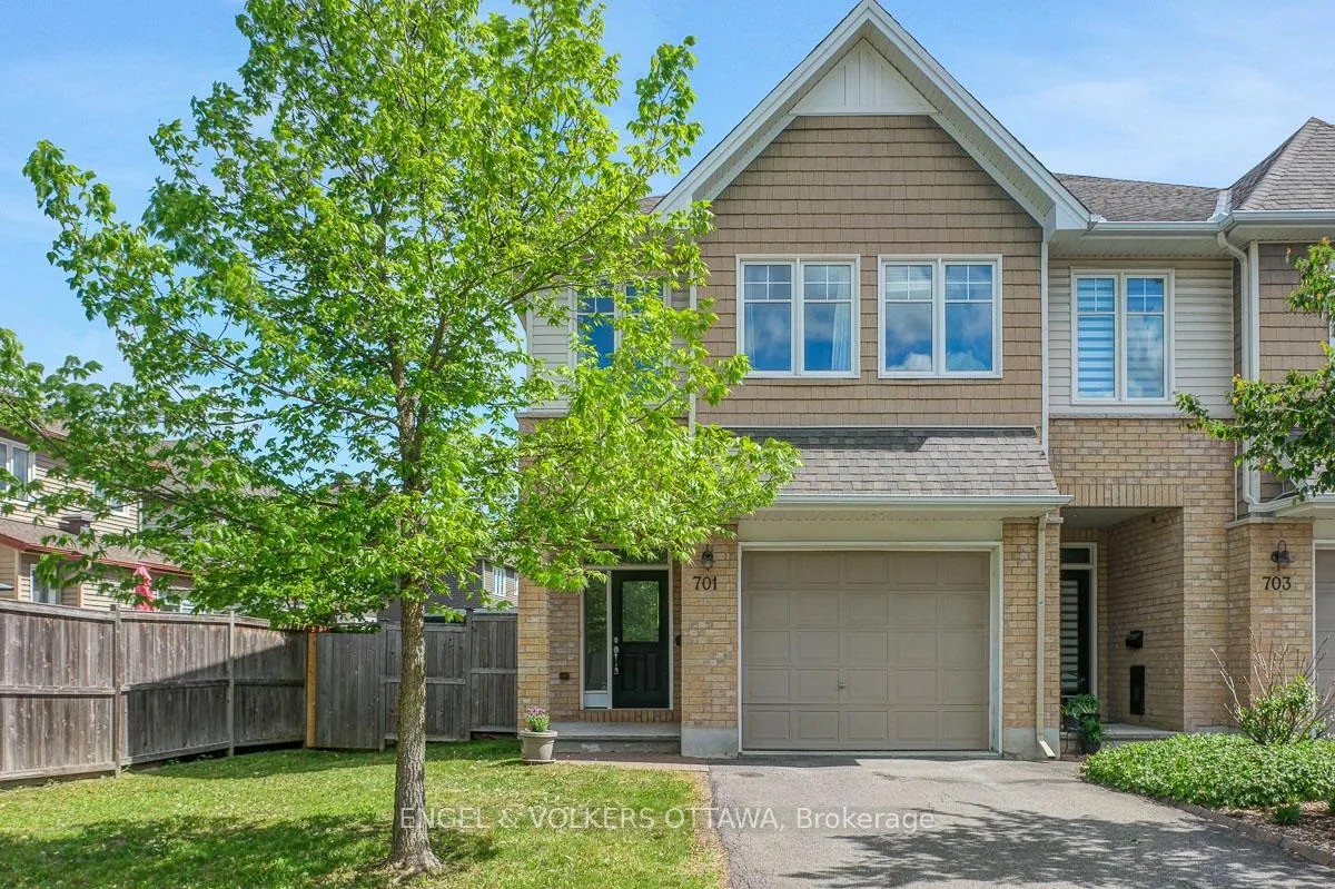 Photo 1 of 701 Hazelnut Crescent, Ottawa, Blossom Park/Kemp Park/Findlay Creek — HOMEH
