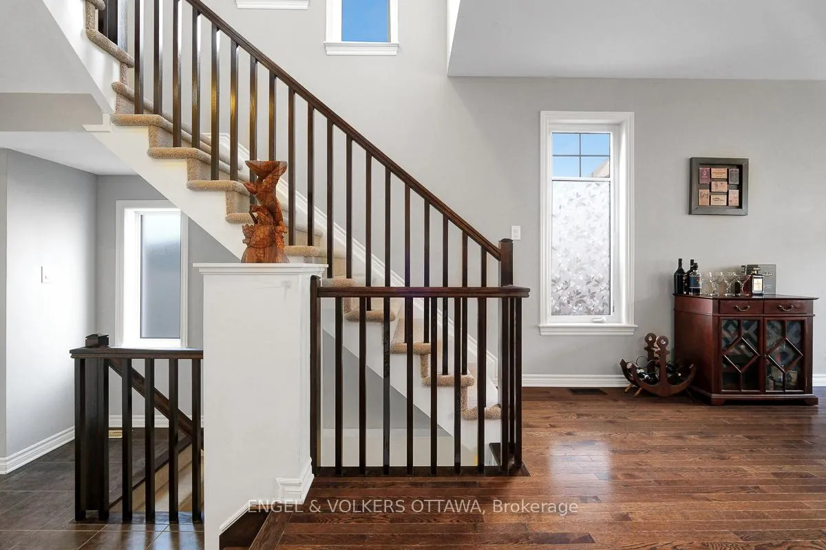 Photo 6 of 701 Hazelnut Crescent, Ottawa, Blossom Park/Kemp Park/Findlay Creek — HOMEH