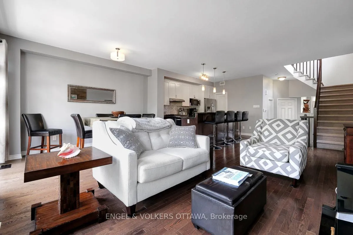 Photo 12 of 701 Hazelnut Crescent, Ottawa, Blossom Park/Kemp Park/Findlay Creek — HOMEH