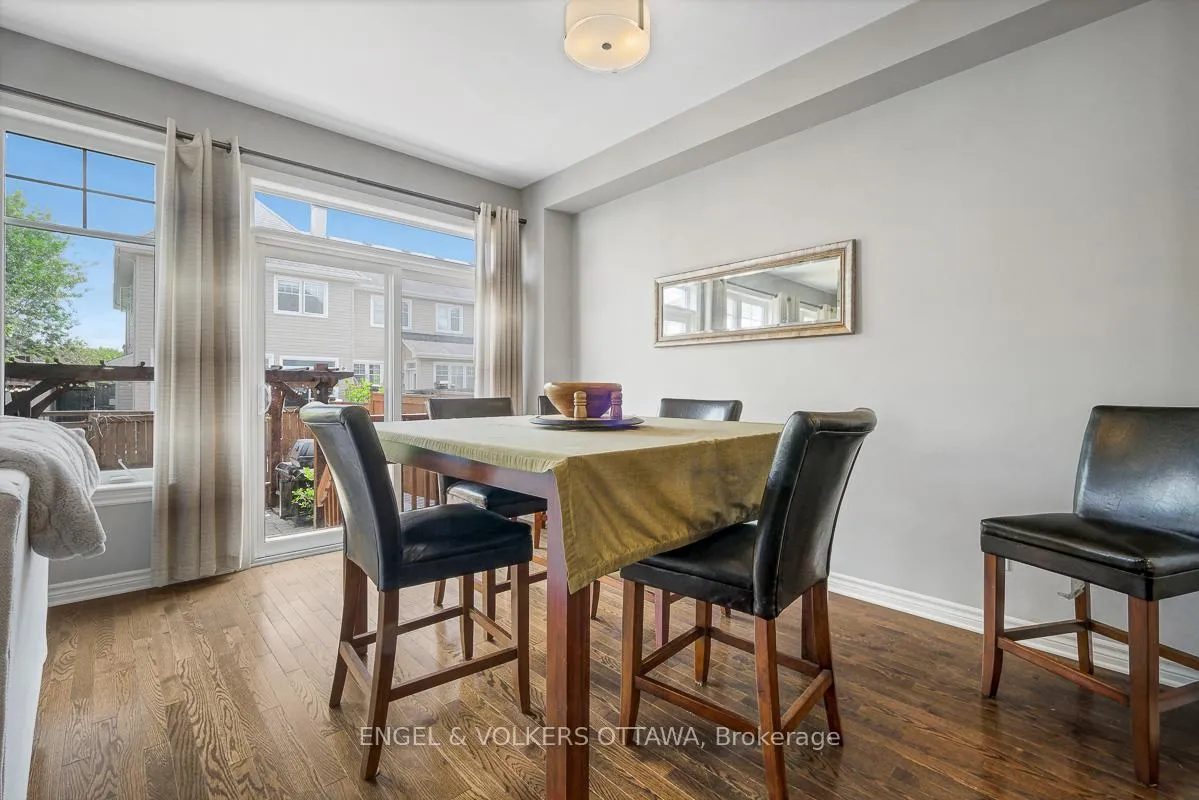 Photo 13 of 701 Hazelnut Crescent, Ottawa, Blossom Park/Kemp Park/Findlay Creek — HOMEH