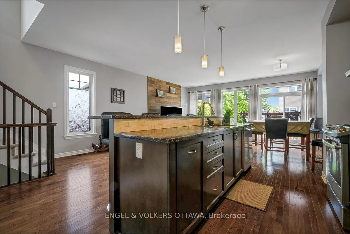Photo 19 of 701 Hazelnut Crescent, Ottawa, Blossom Park/Kemp Park/Findlay Creek — HOMEH