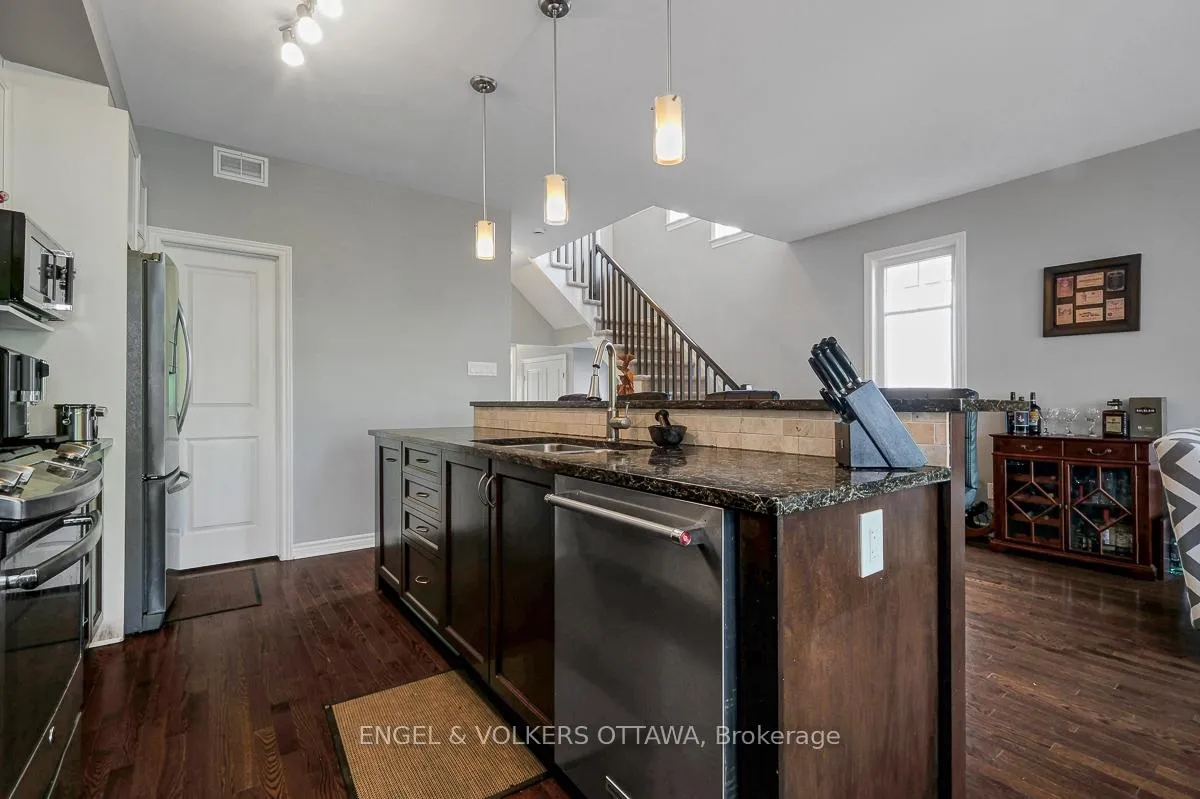 Photo 21 of 701 Hazelnut Crescent, Ottawa, Blossom Park/Kemp Park/Findlay Creek — HOMEH
