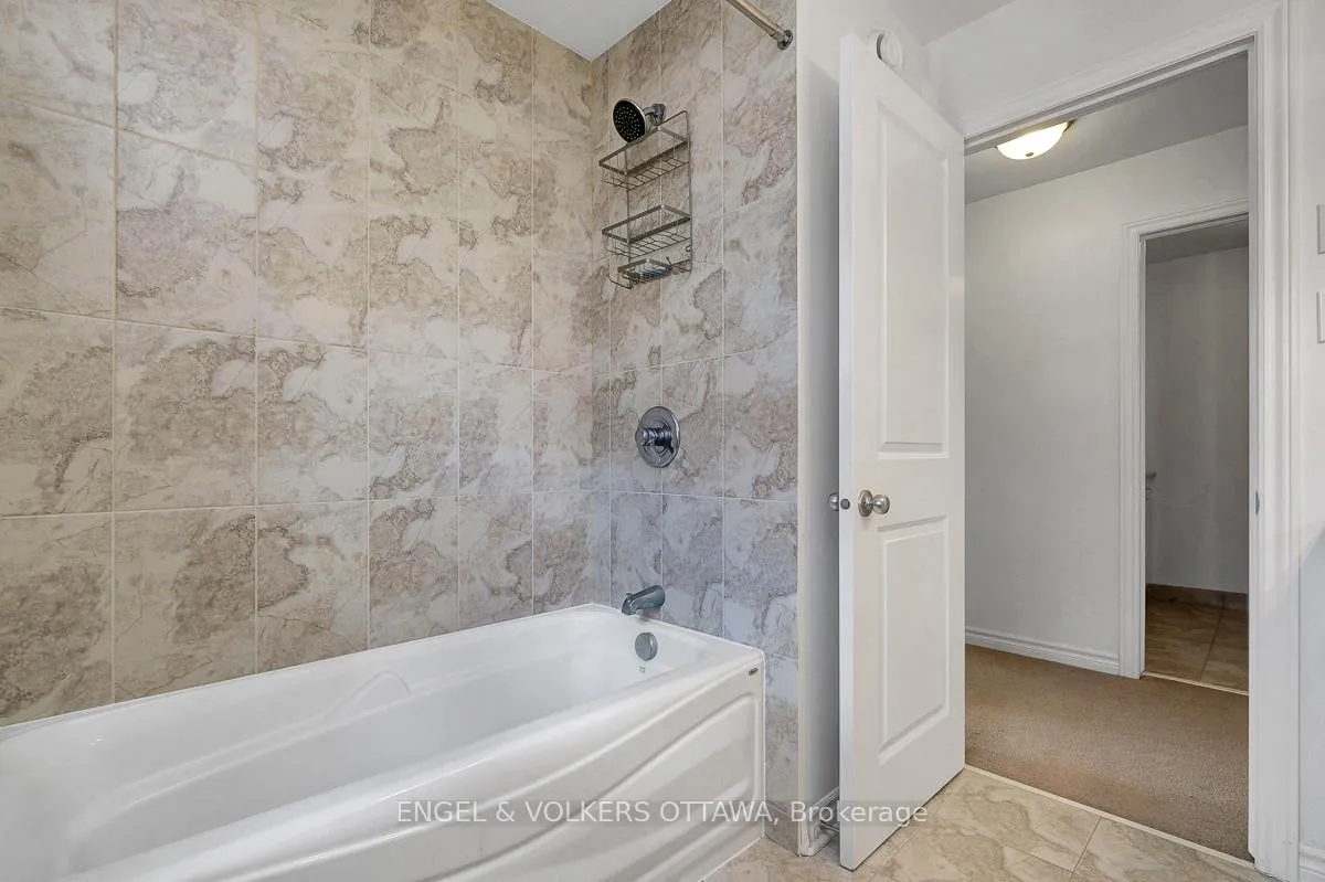 Photo 35 of 701 Hazelnut Crescent, Ottawa, Blossom Park/Kemp Park/Findlay Creek — HOMEH