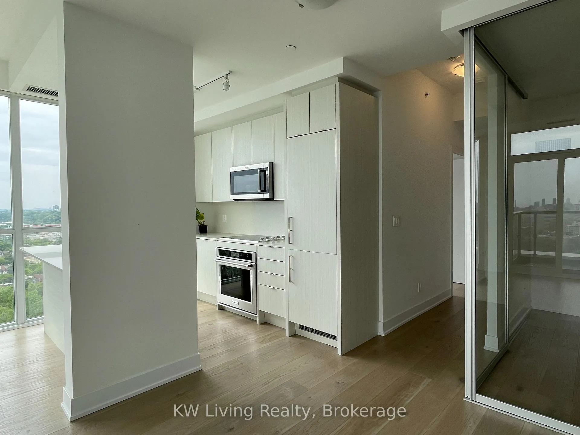 Photo 18 of Unit 2208, 181 Bedford Road, Toronto, The Annex — HOMEH