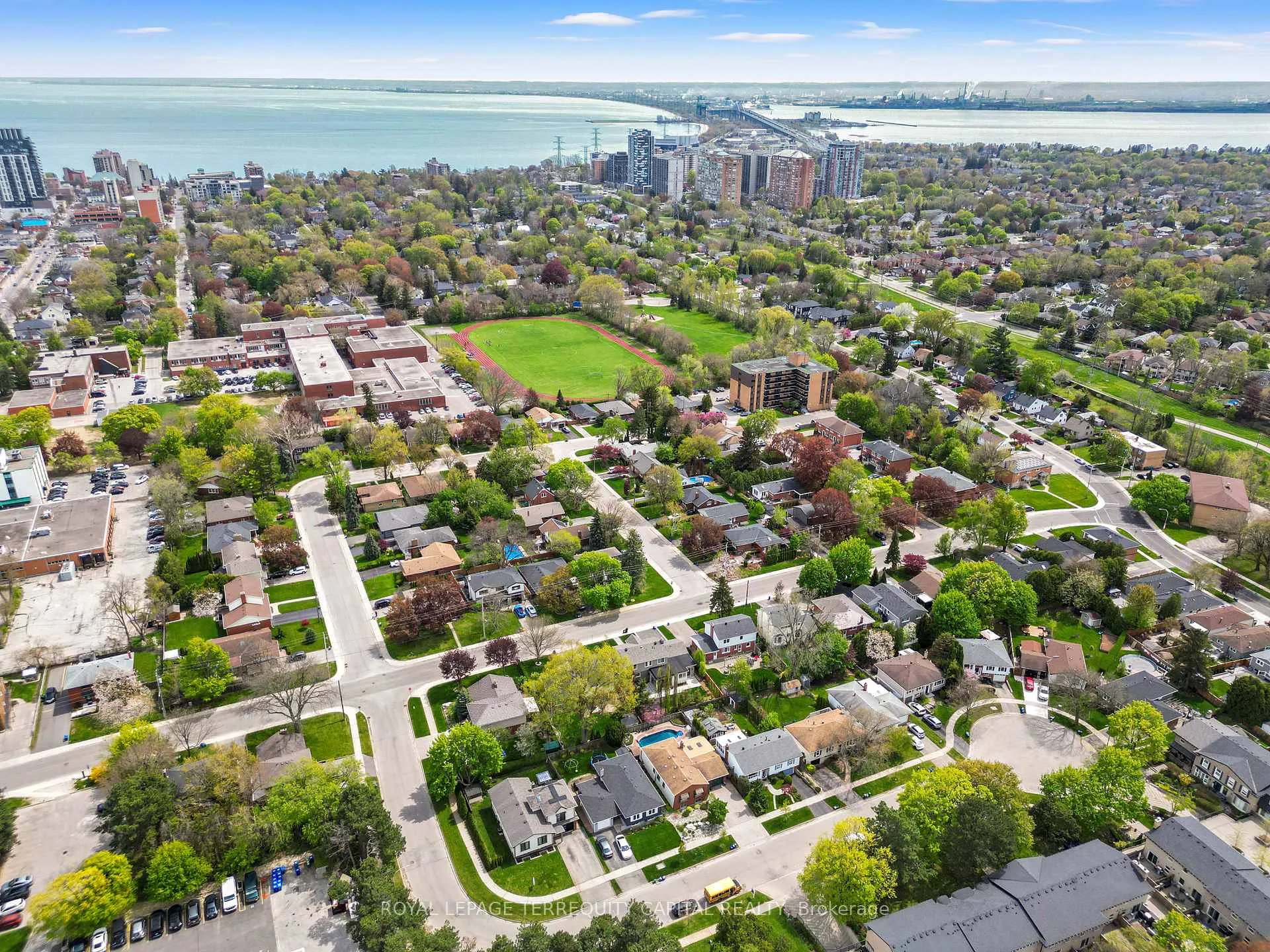 Photo 50 of 730 Hyde Road, Burlington, Brant — HOMEH