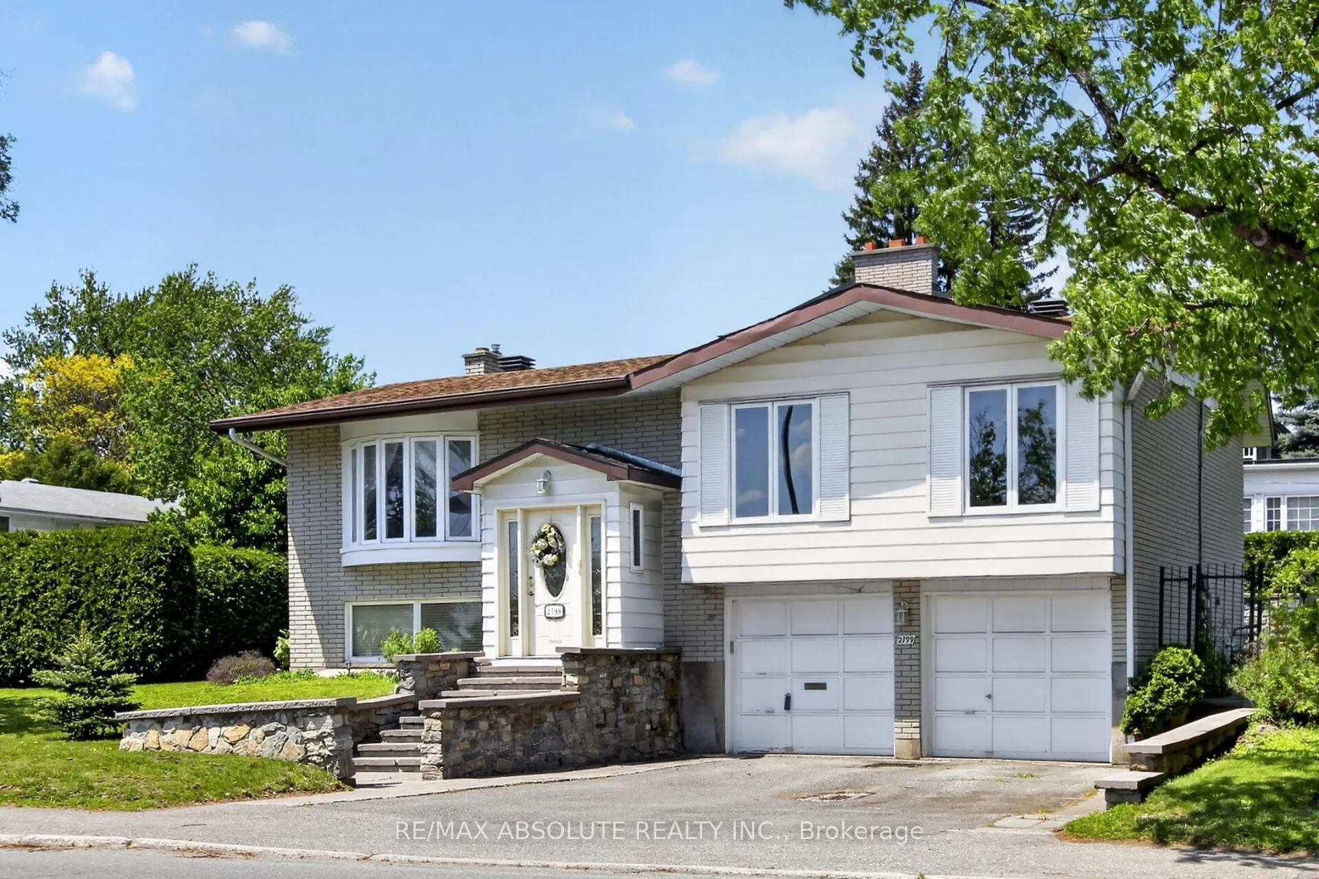 Photo 1 of 2799 Dumaurier Avenue, Ottawa, Fairfield Heights — HOMEH