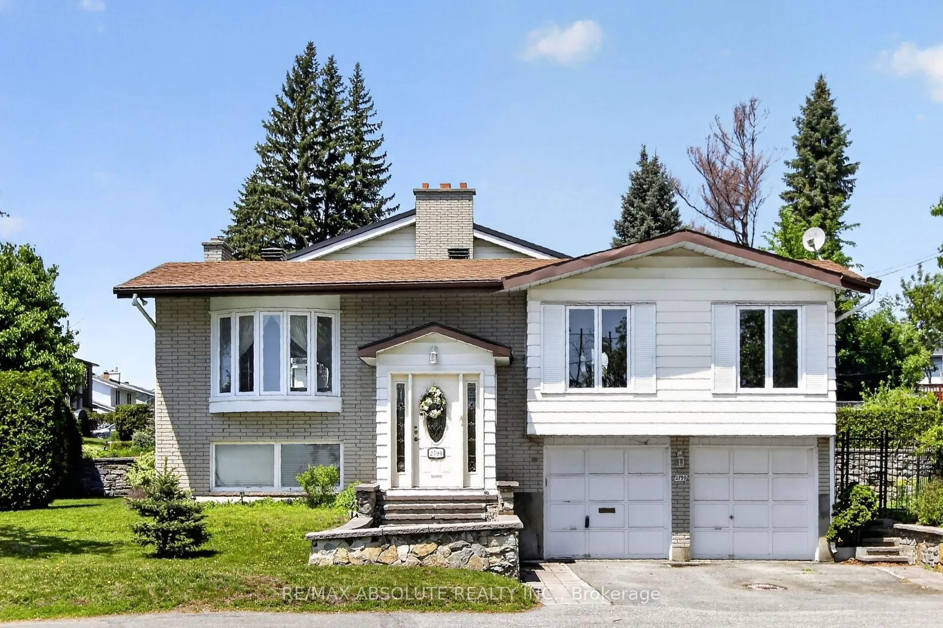 Photo 2 of 2799 Dumaurier Avenue, Ottawa, Fairfield Heights — HOMEH