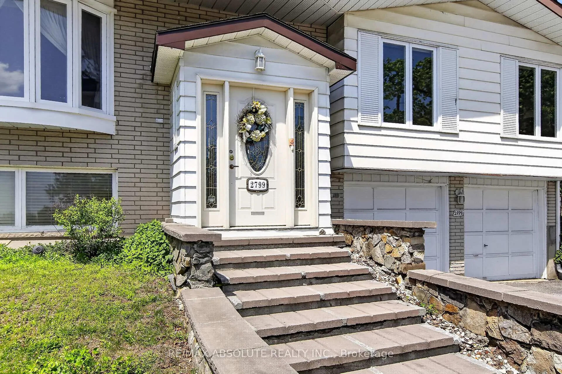 Photo 5 of 2799 Dumaurier Avenue, Ottawa, Fairfield Heights — HOMEH