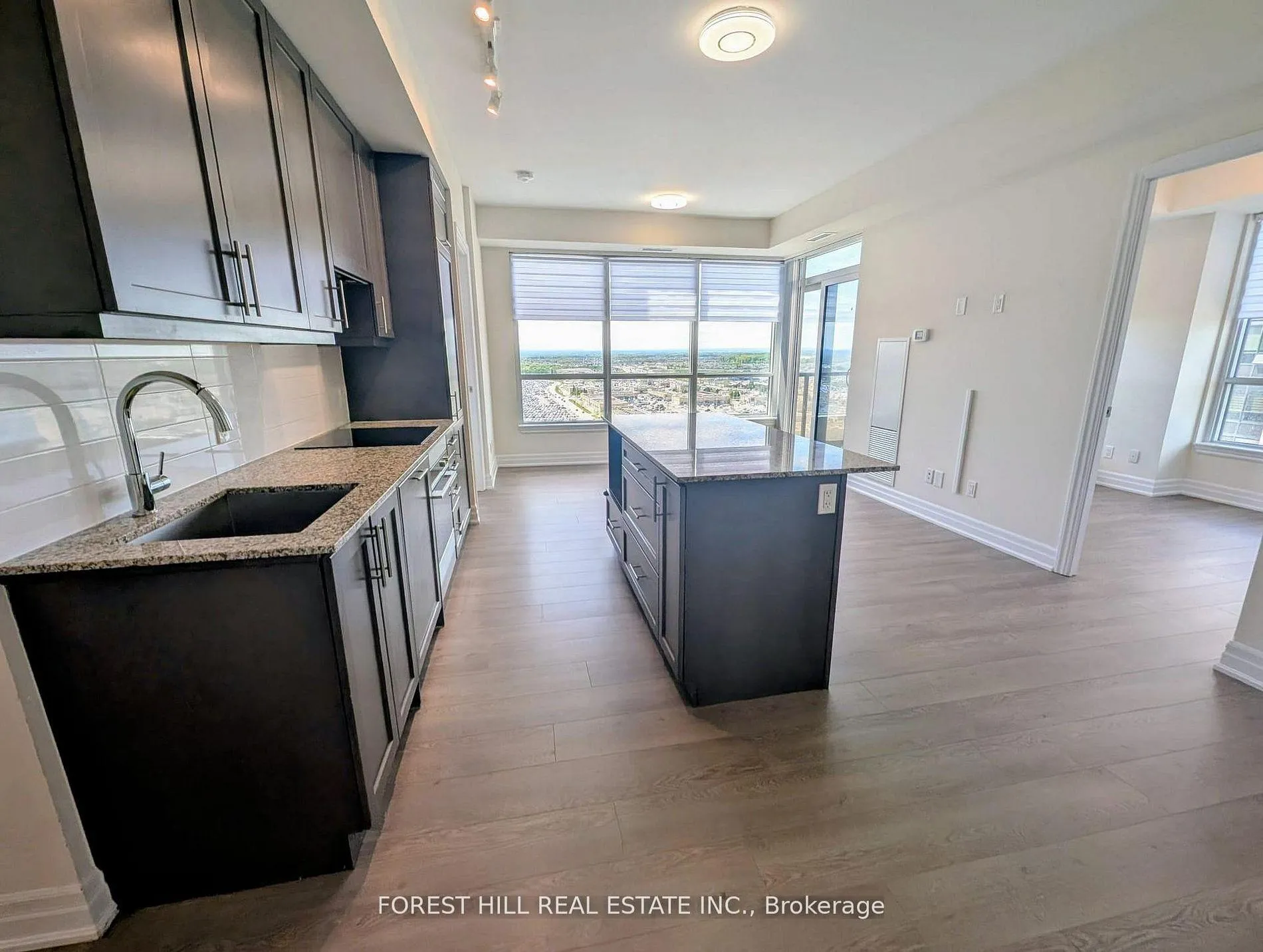 Photo 7 of Unit 1909, 9075 Jane Street, Vaughan, Concord — HOMEH
