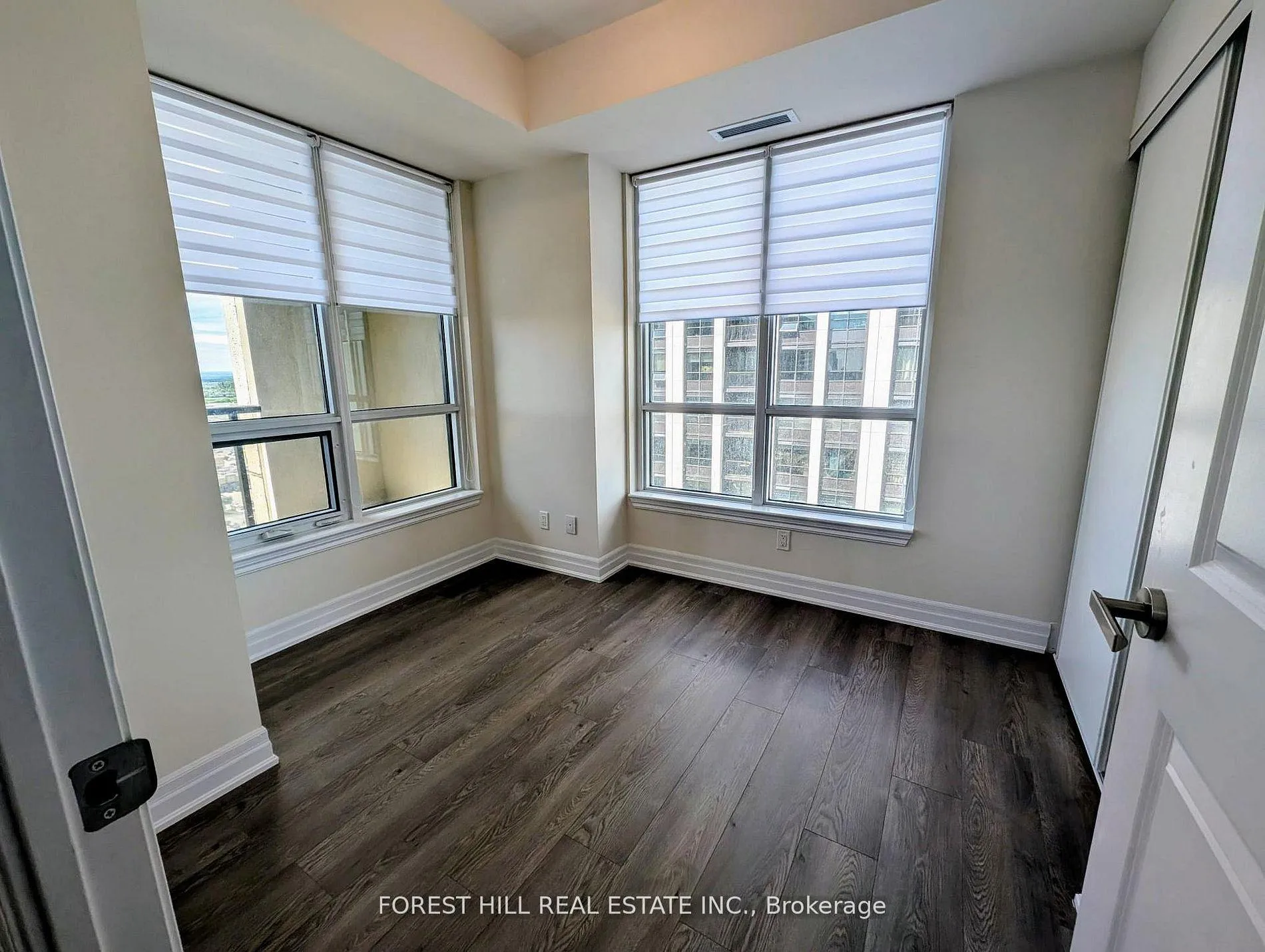 Photo 12 of Unit 1909, 9075 Jane Street, Vaughan, Concord — HOMEH