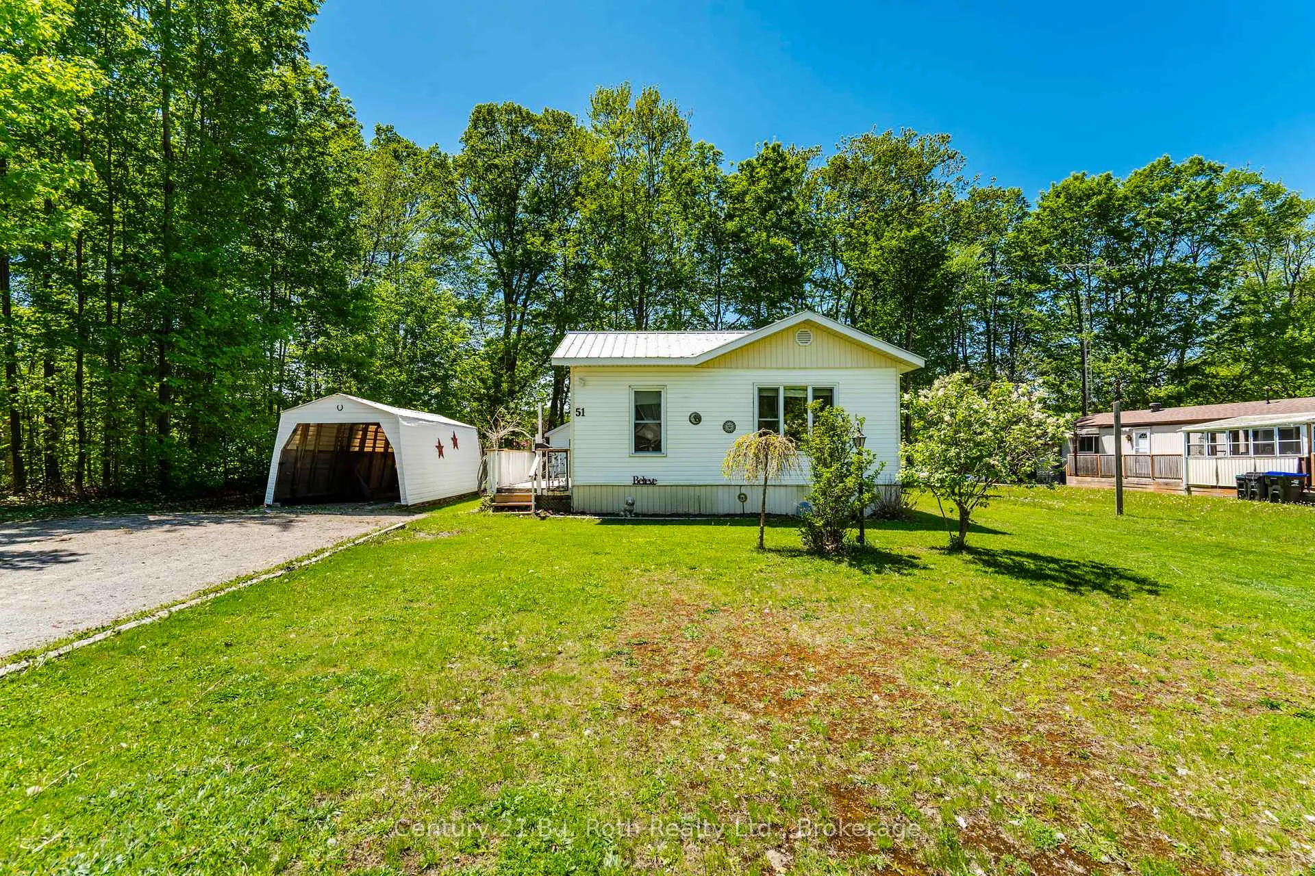 Photo 5 of Unit 51, 5263 Elliott Side Road, Tay, Rural Tay — HOMEH