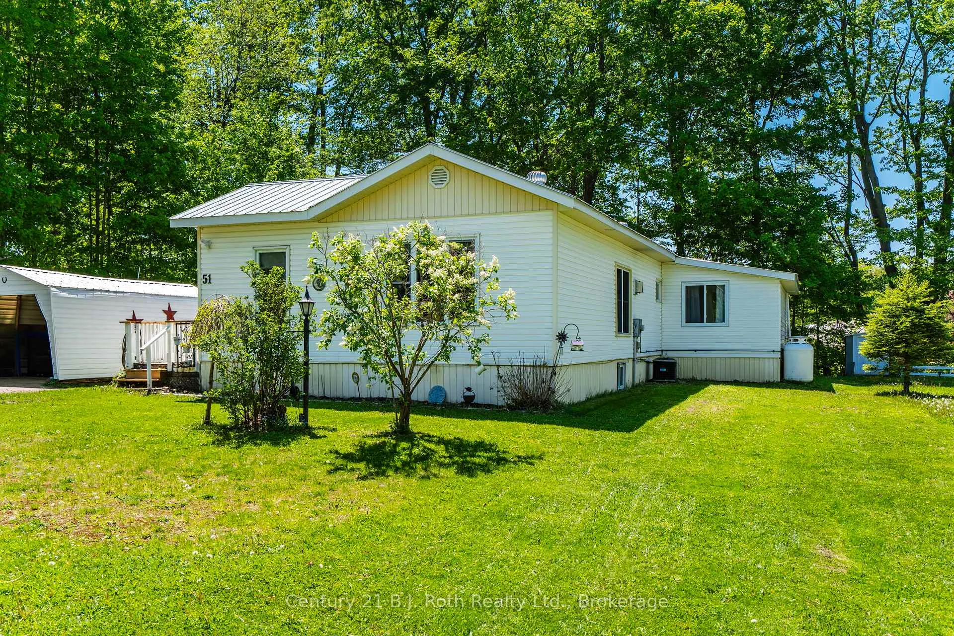 Photo 6 of Unit 51, 5263 Elliott Side Road, Tay, Rural Tay — HOMEH