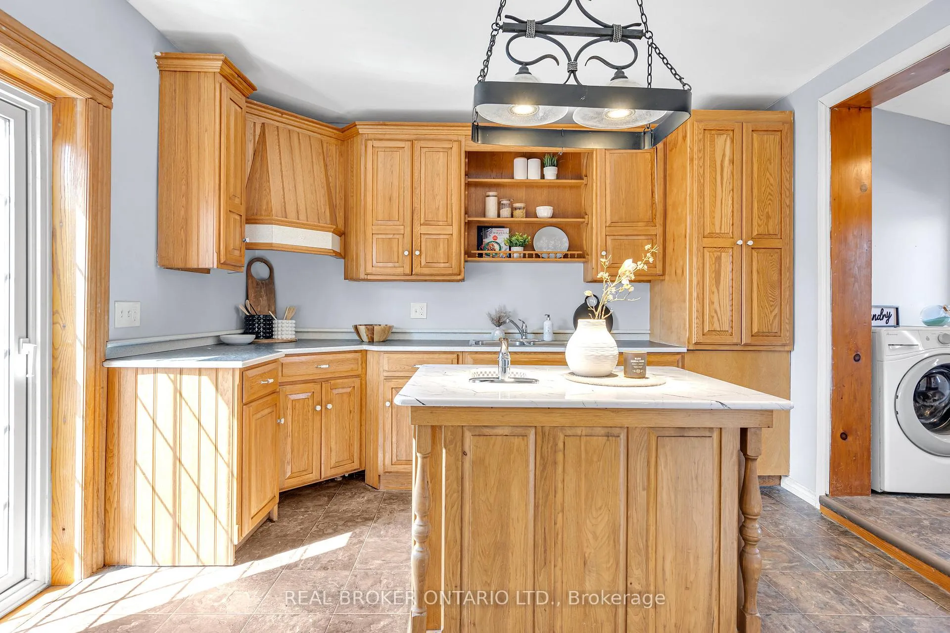 Photo 15 of Unit MAIN, 52 Victoria Avenue N, Peterborough, Northcrest Ward 5 — HOMEH