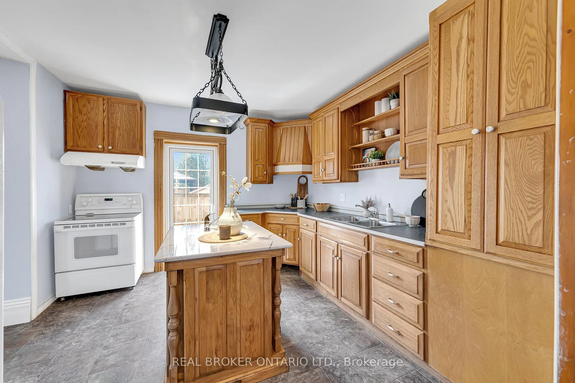Photo 22 of Unit MAIN, 52 Victoria Avenue N, Peterborough, Northcrest Ward 5 — HOMEH