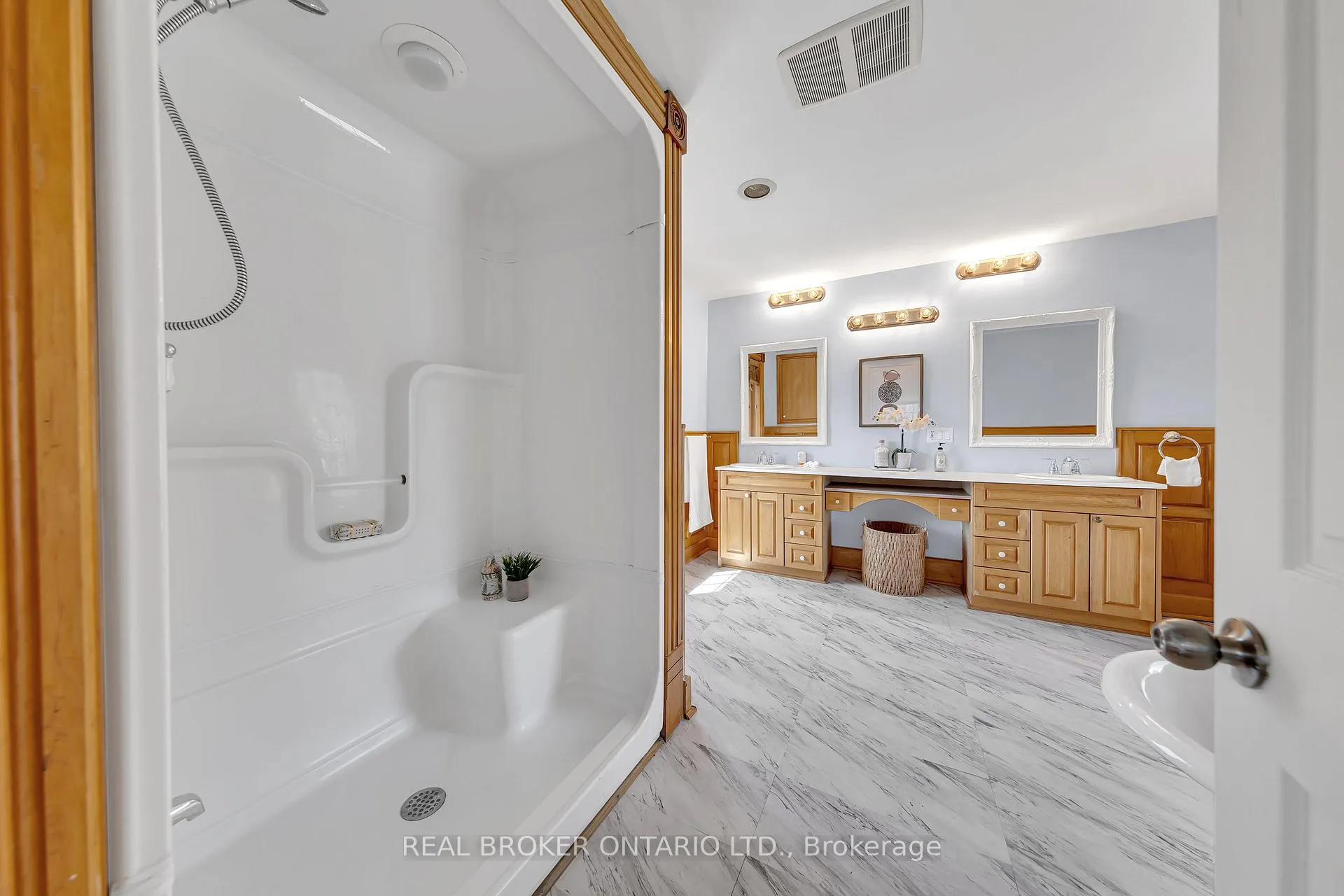 Photo 32 of Unit MAIN, 52 Victoria Avenue N, Peterborough, Northcrest Ward 5 — HOMEH