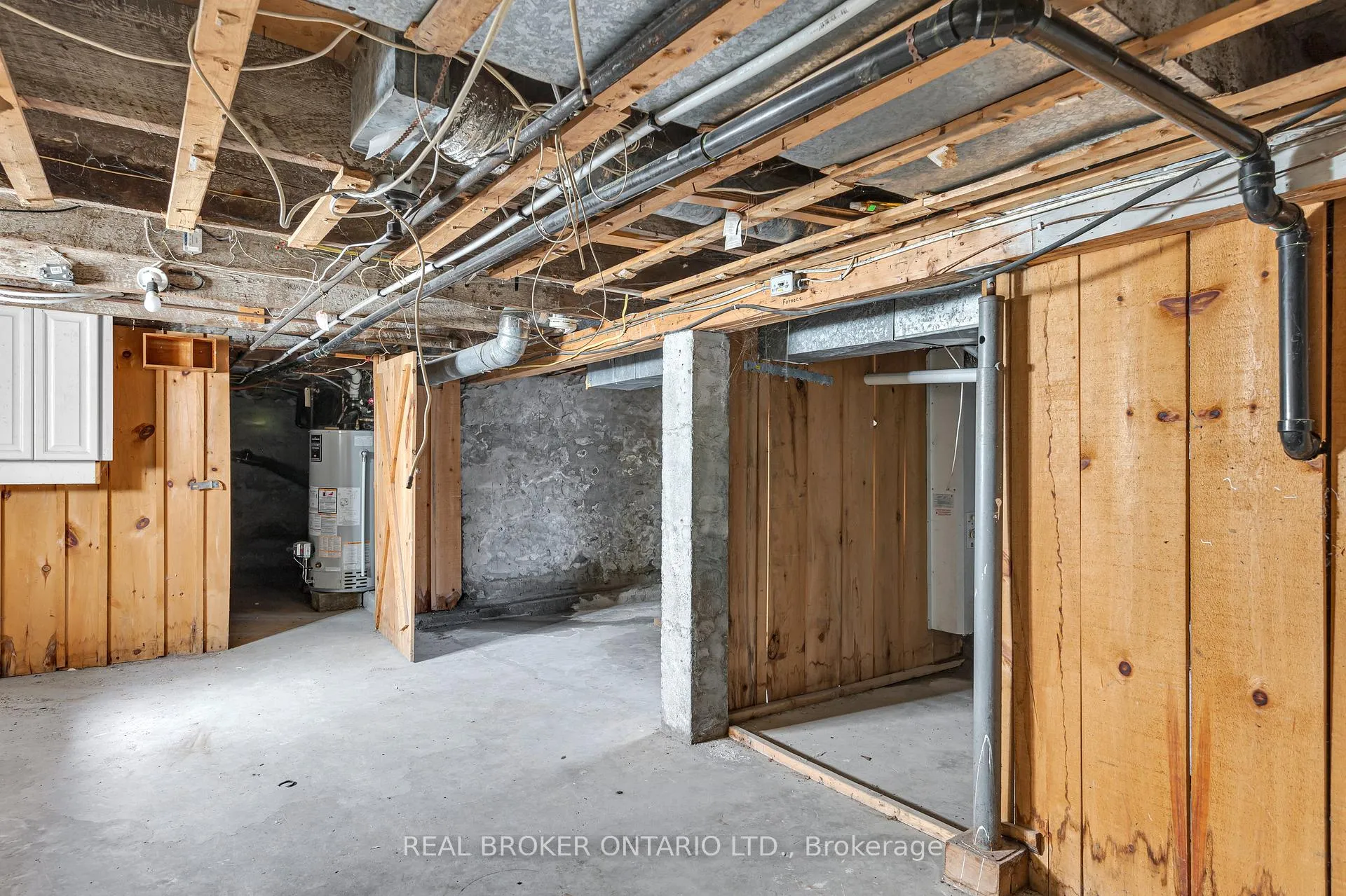 Photo 37 of Unit MAIN, 52 Victoria Avenue N, Peterborough, Northcrest Ward 5 — HOMEH