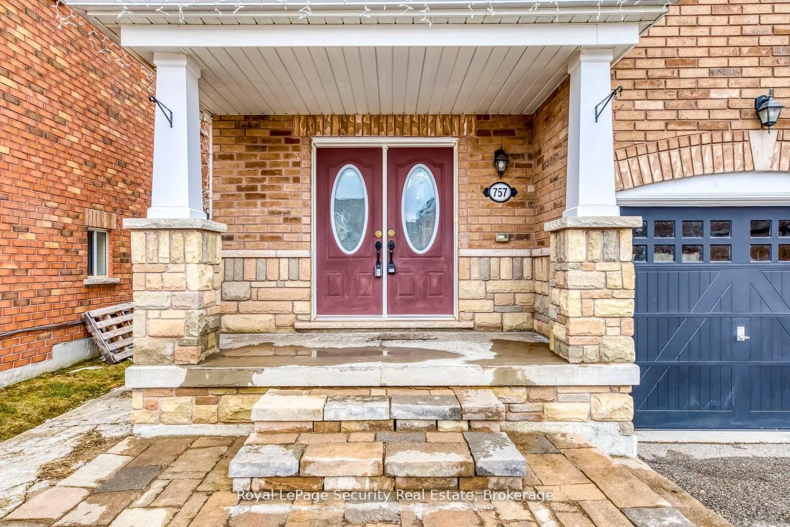 Photo 2 of 757 Halbert Drive, Shelburne — HOMEH