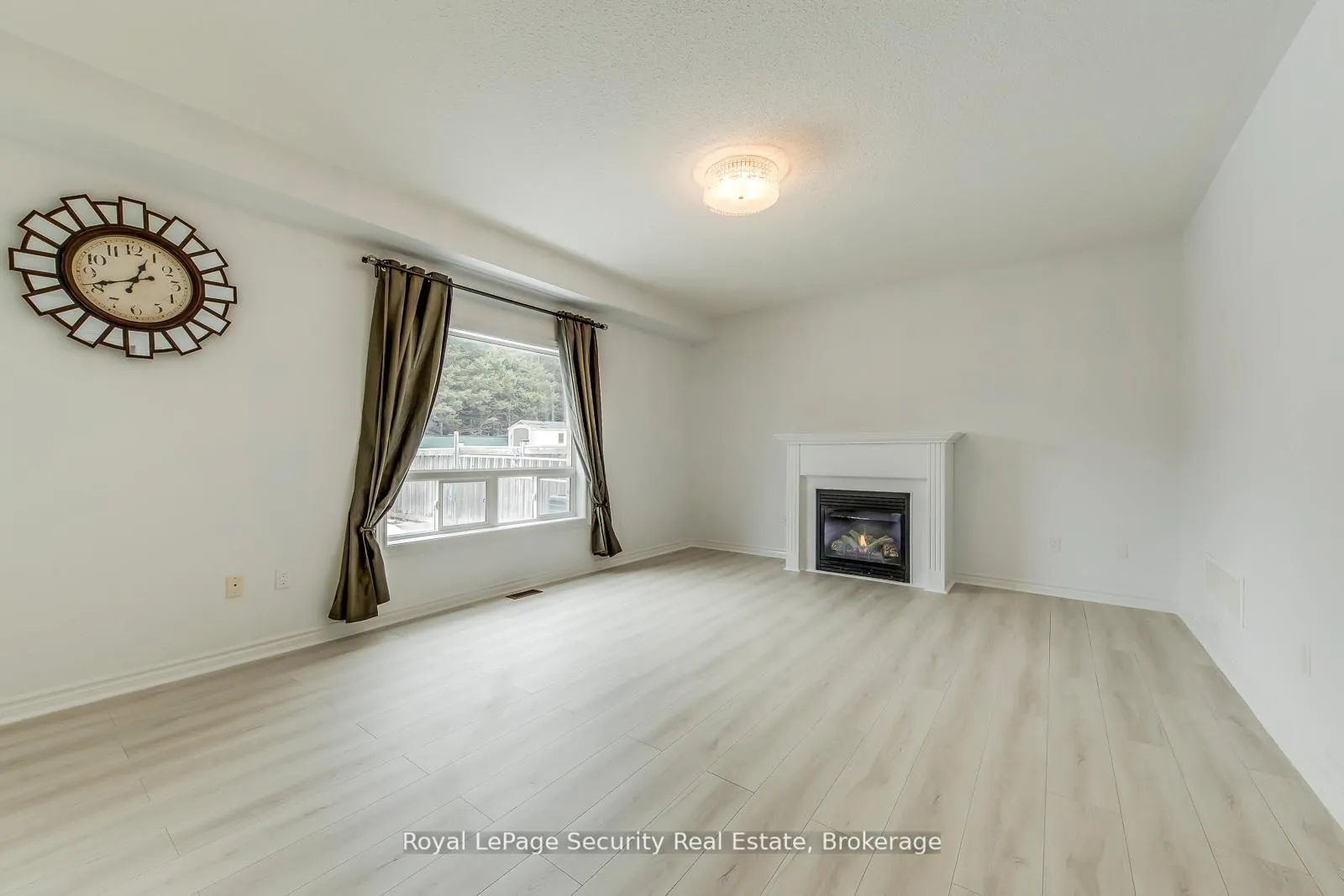 Photo 10 of 757 Halbert Drive, Shelburne — HOMEH