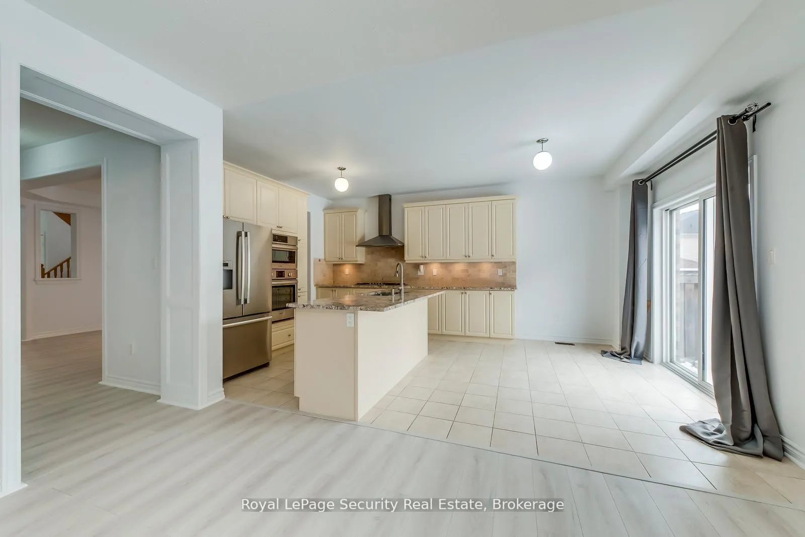 Photo 11 of 757 Halbert Drive, Shelburne — HOMEH