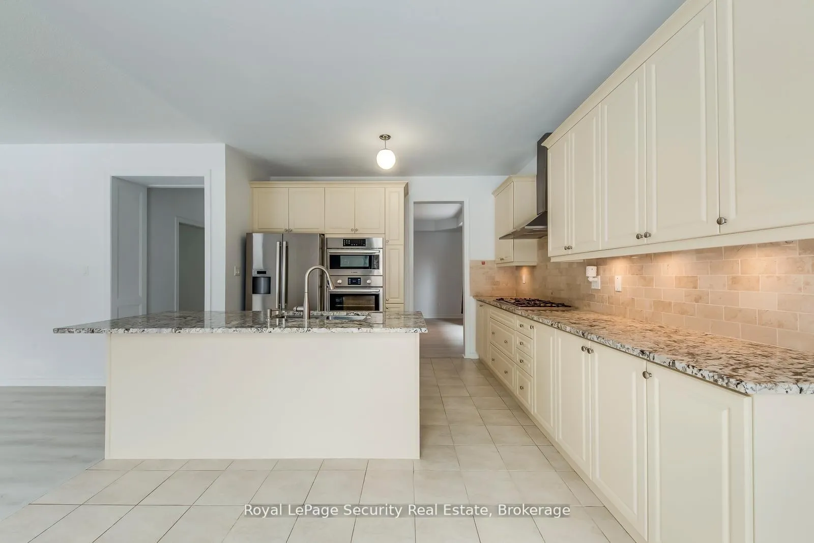 Photo 13 of 757 Halbert Drive, Shelburne — HOMEH