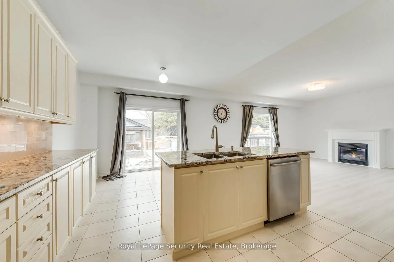 Photo 18 of 757 Halbert Drive, Shelburne — HOMEH