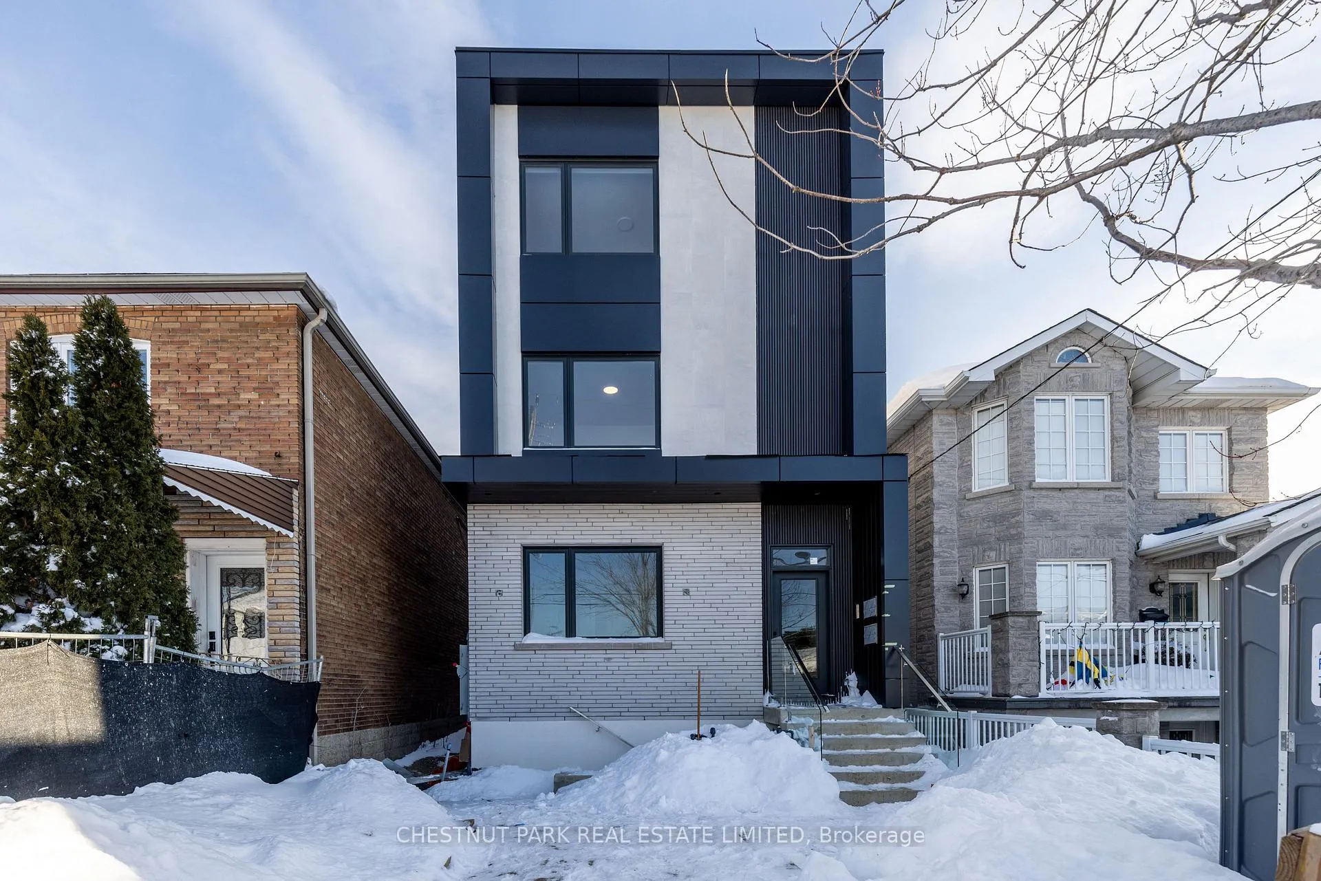 Photo 1 of Unit D, 29 Hatherley Road, Toronto, Caledonia-Fairbank — HOMEH