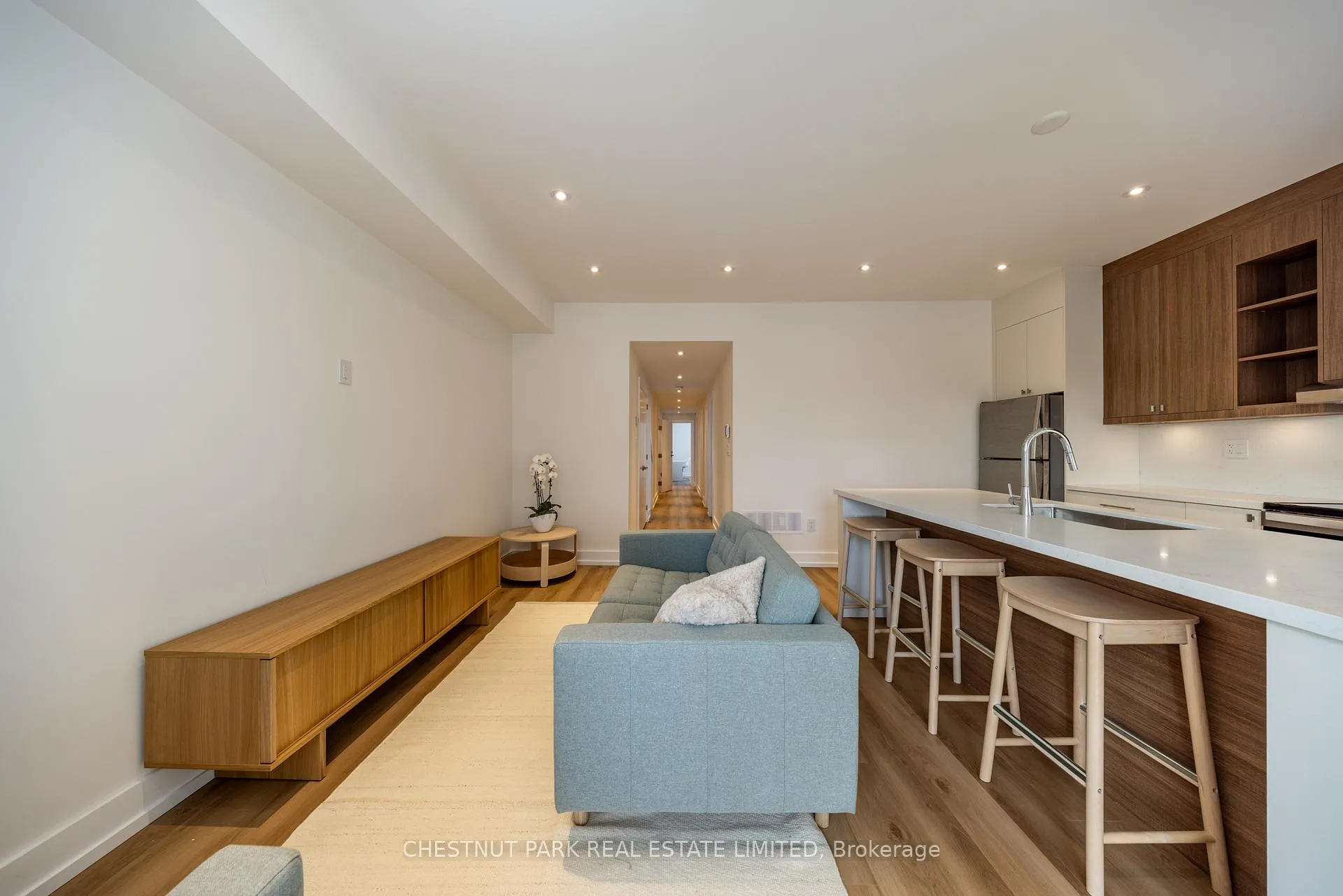 Photo 11 of Unit D, 29 Hatherley Road, Toronto, Caledonia-Fairbank — HOMEH