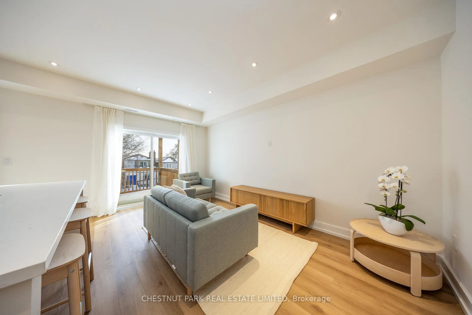 Photo 14 of Unit D, 29 Hatherley Road, Toronto, Caledonia-Fairbank — HOMEH