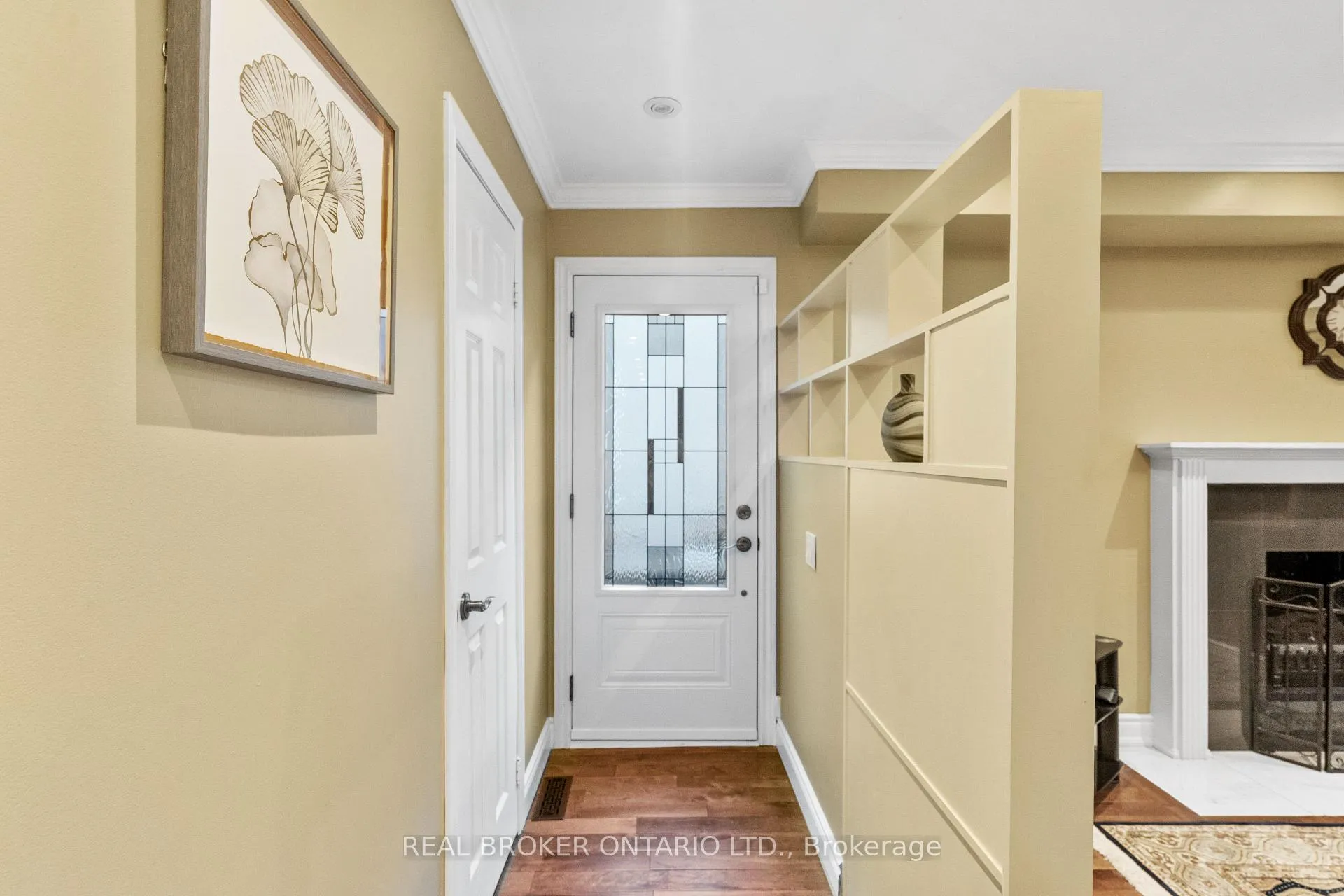 Photo 3 of 63 Haskell Crescent, Aurora, Aurora Highlands — HOMEH