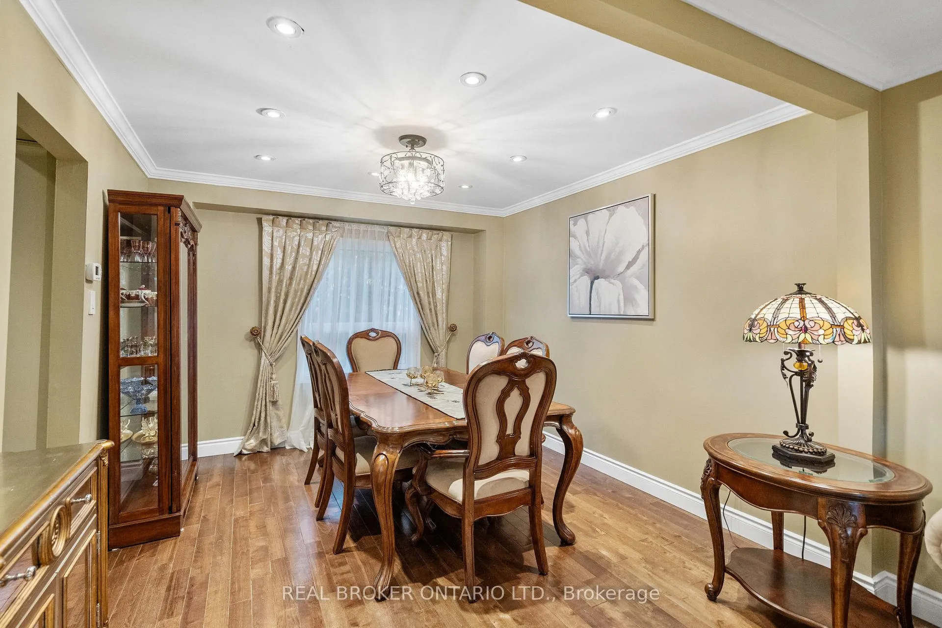Photo 4 of 63 Haskell Crescent, Aurora, Aurora Highlands — HOMEH