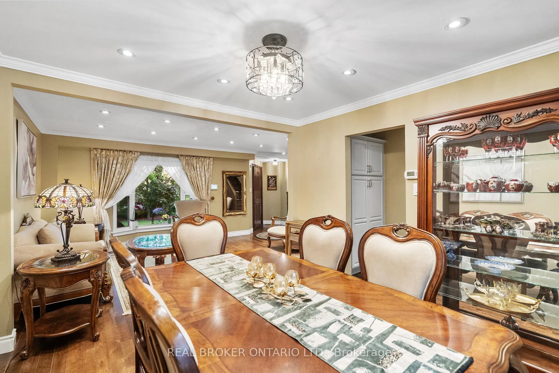 Photo 6 of 63 Haskell Crescent, Aurora, Aurora Highlands — HOMEH